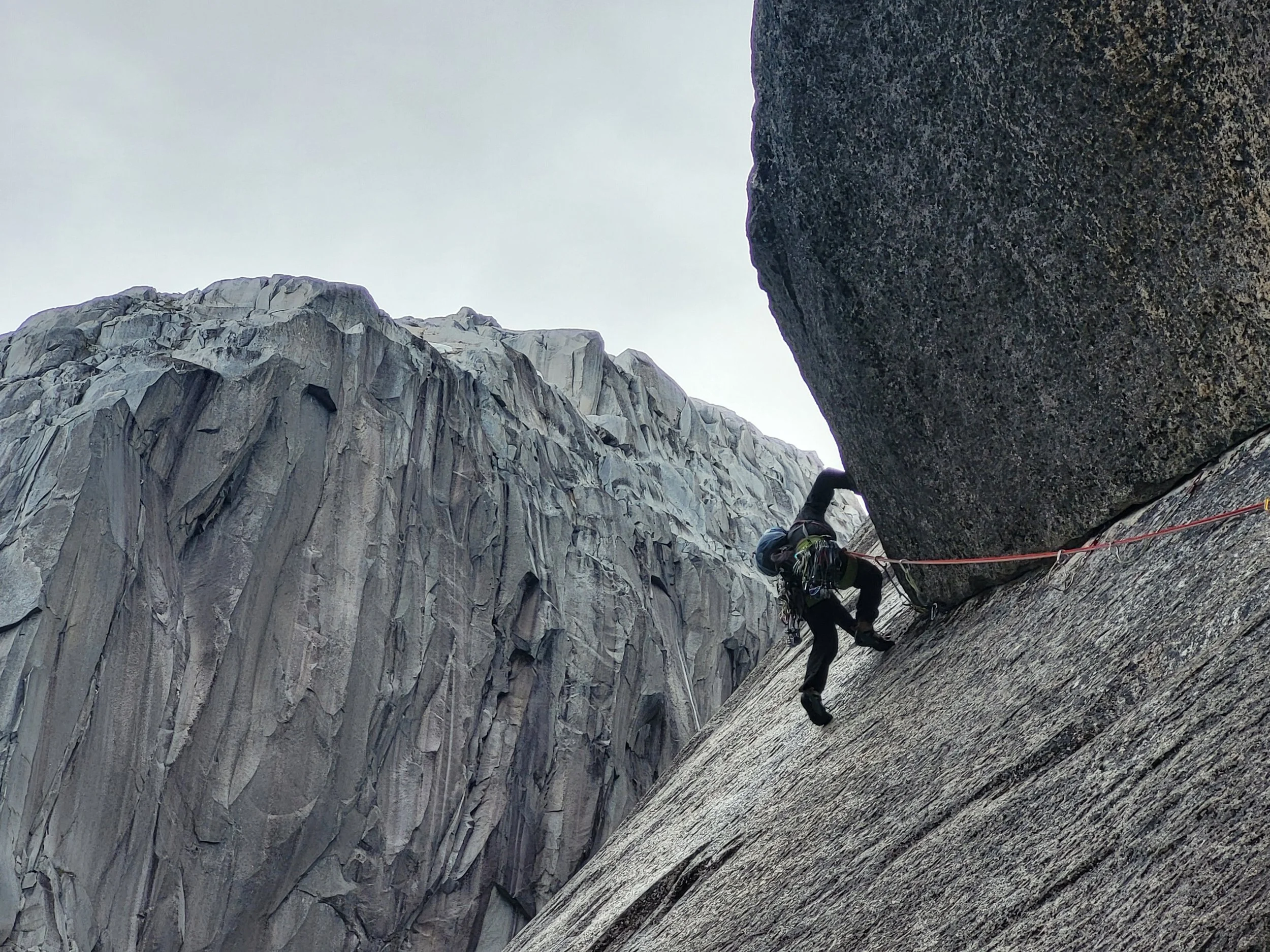 Climbing Homosanta Cochamo