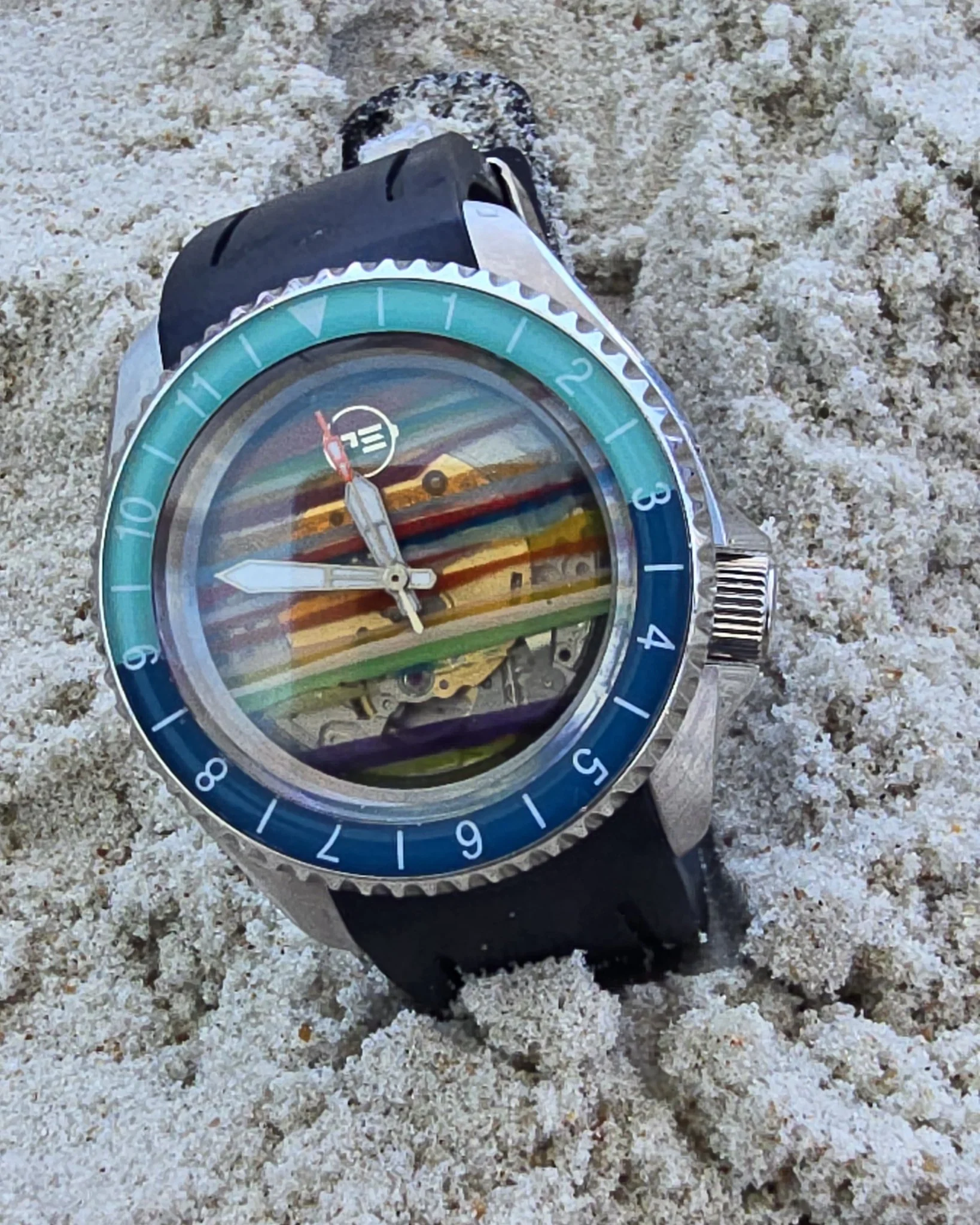 Beach day! 

#miyotamovement #surfite #fordite #watchmods #watchesofinstagram #Watches #oneofakind #customwatch #customdial #seikomods
