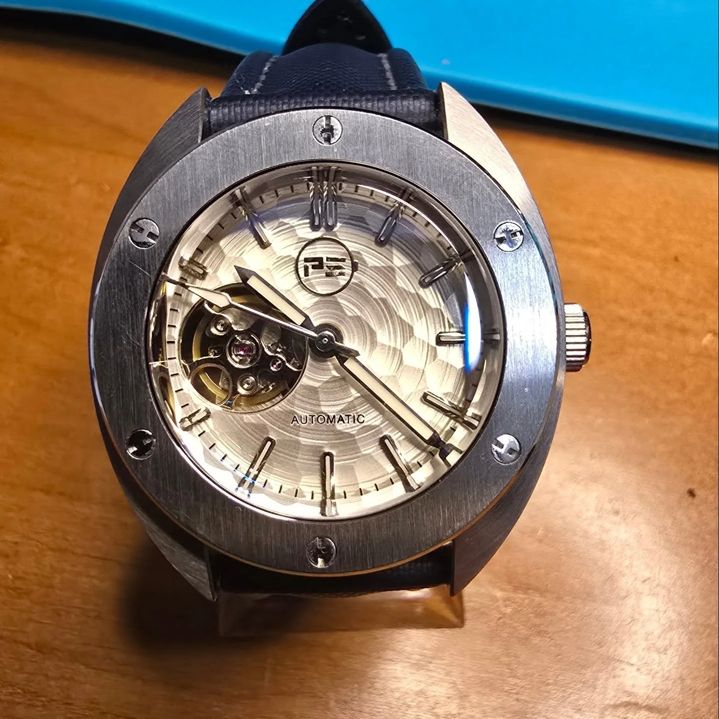 Late night build. Need to get a new logo on there but wanted to share.

#seikomods #watchesofinstagram #watches #watchmods #nh38