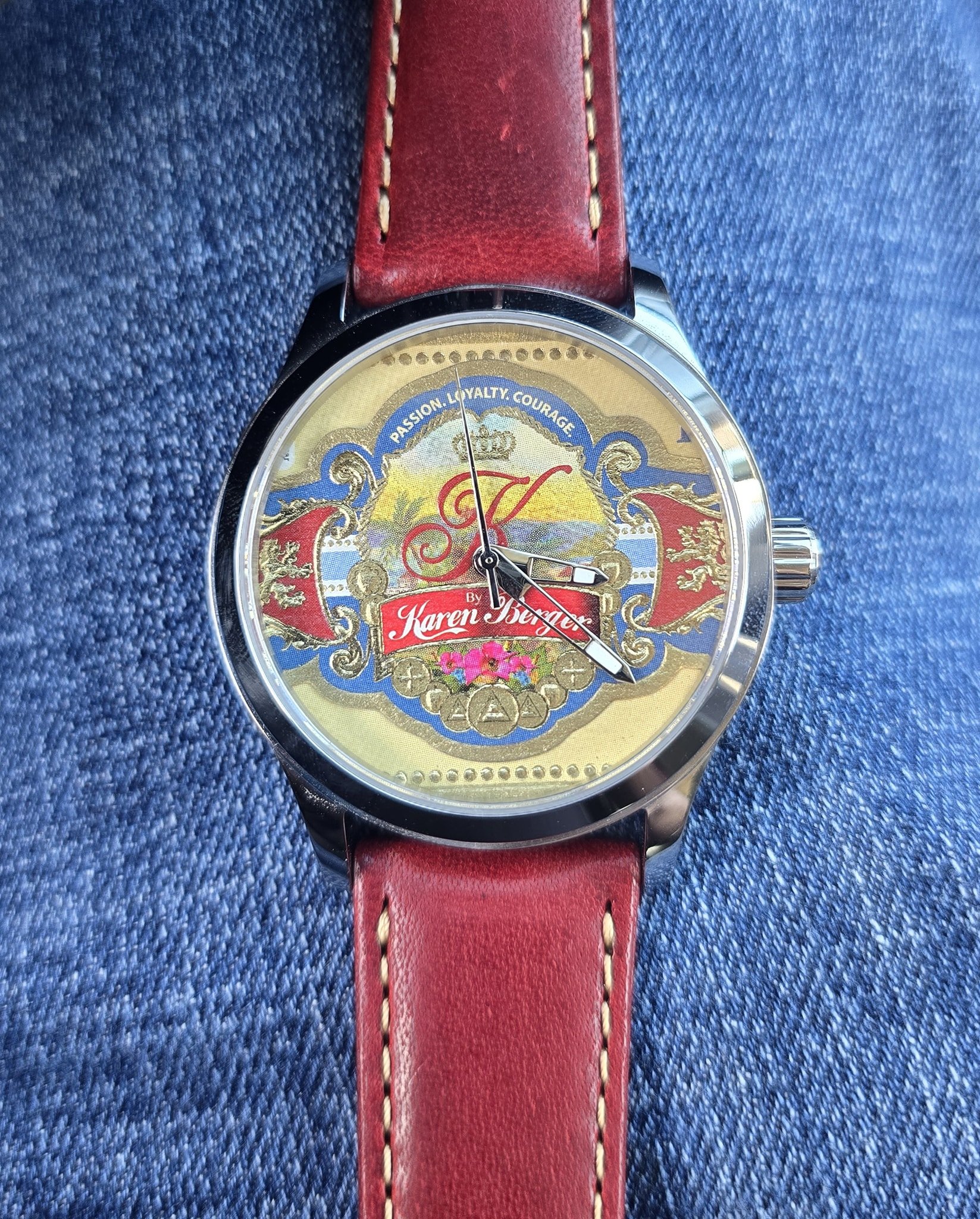 Out to a fantastic person for Christmas! First time using a swiss movement and also a first using cigar bands on a dial. Beautiful 42mm case and a deep red 22mm band to compliment the dial.

 #watchesofinstagram #Watches #handmade #oneofakind #custom