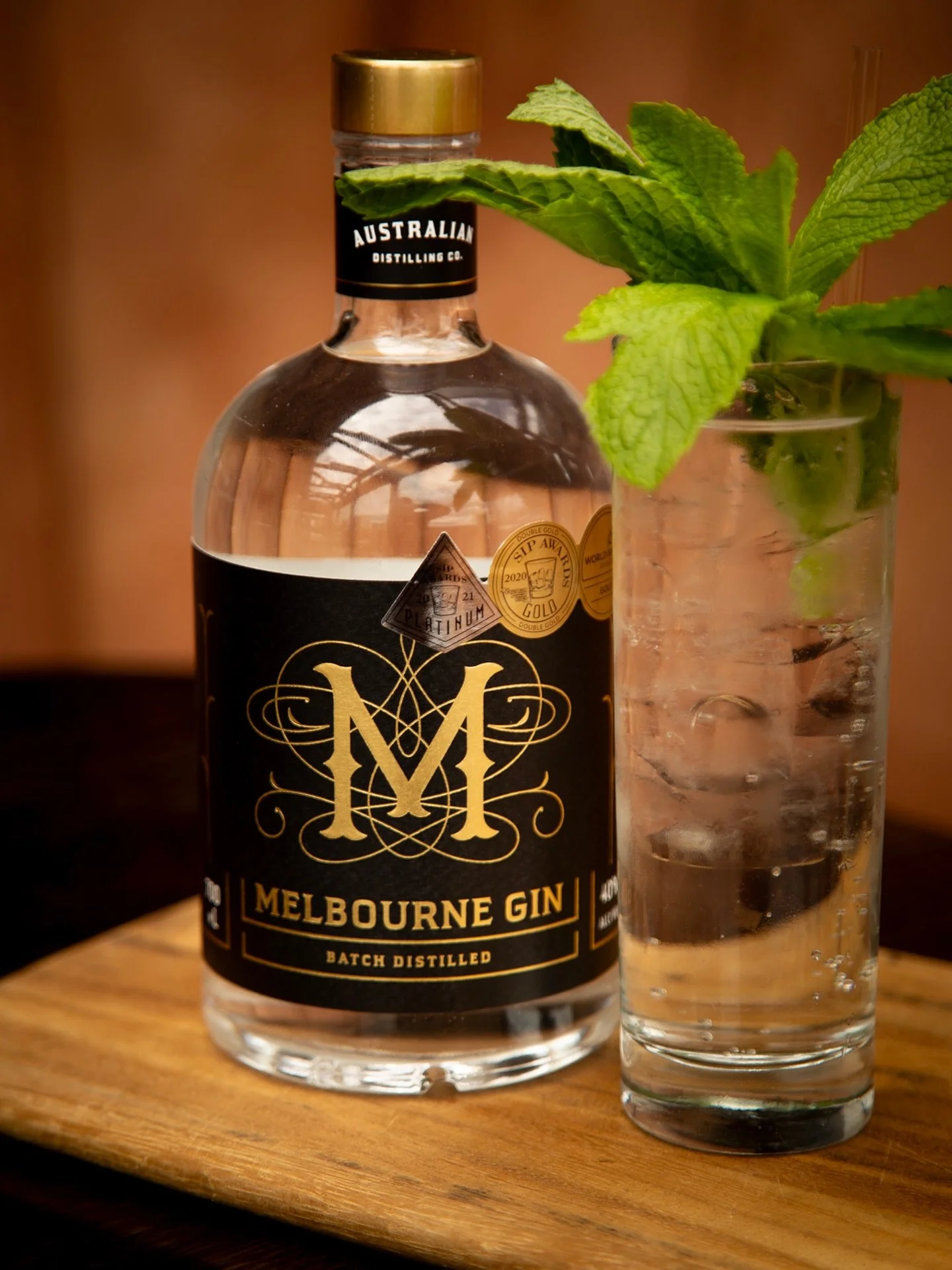 What a perfect afternoon for a cheeky gin and soda on the rooftop. The sun&rsquo;s out, the skyline&rsquo;s glowing, and we&rsquo;re sipping on @australiandistillingco Melbourne Gin, keeping it local and loving it. Fresh mint, clean soda, and all tho