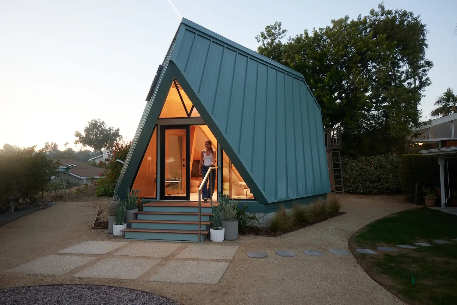 Poly-House27312.jpg.webp