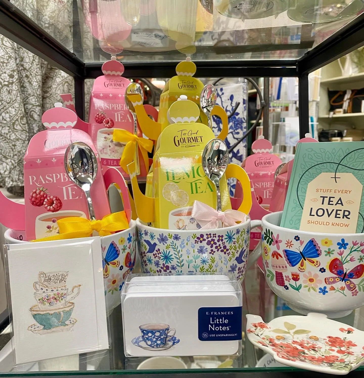 Tea is always good for the soul ☕️ 
#decorandmorewestwood #shoplocalma #giftideas #gifts #selfcare