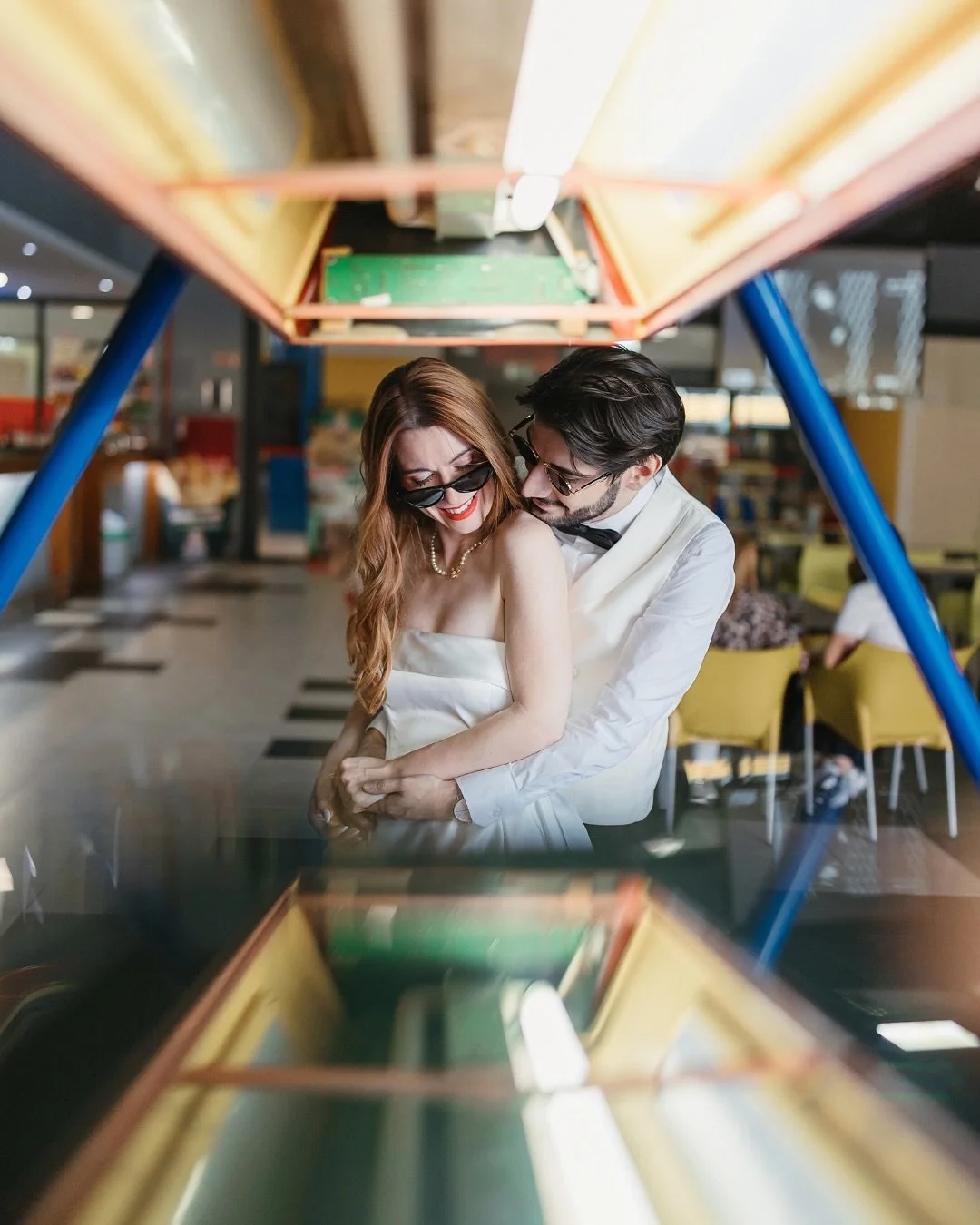 🎳👾 Who said weddings have to be a clich&eacute;? These two took bowling, air hockey, and fun very seriously!

-

🎳👾 Quem disse que casamento tem de ser clich&eacute;? Estes dois levaram o bowling, o air hockey e a divers&atilde;o muito a s&eacute
