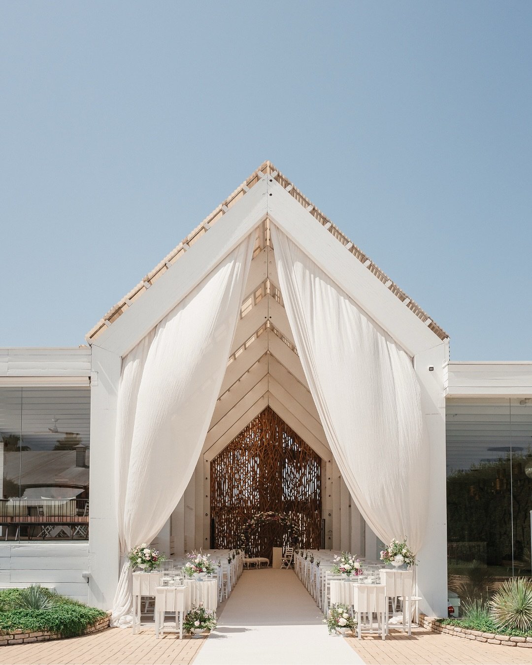 An American-style wedding filled with joy, emotion, and so much fun! ✨🇺🇸

-

Um casamento ao estilo americano, repleto de alegria, emo&ccedil;&atilde;o e muita divers&atilde;o! ✨🇺🇸

Bride: @suzybastos75 
Groom: @thin_red_line_12 
Photography: @an
