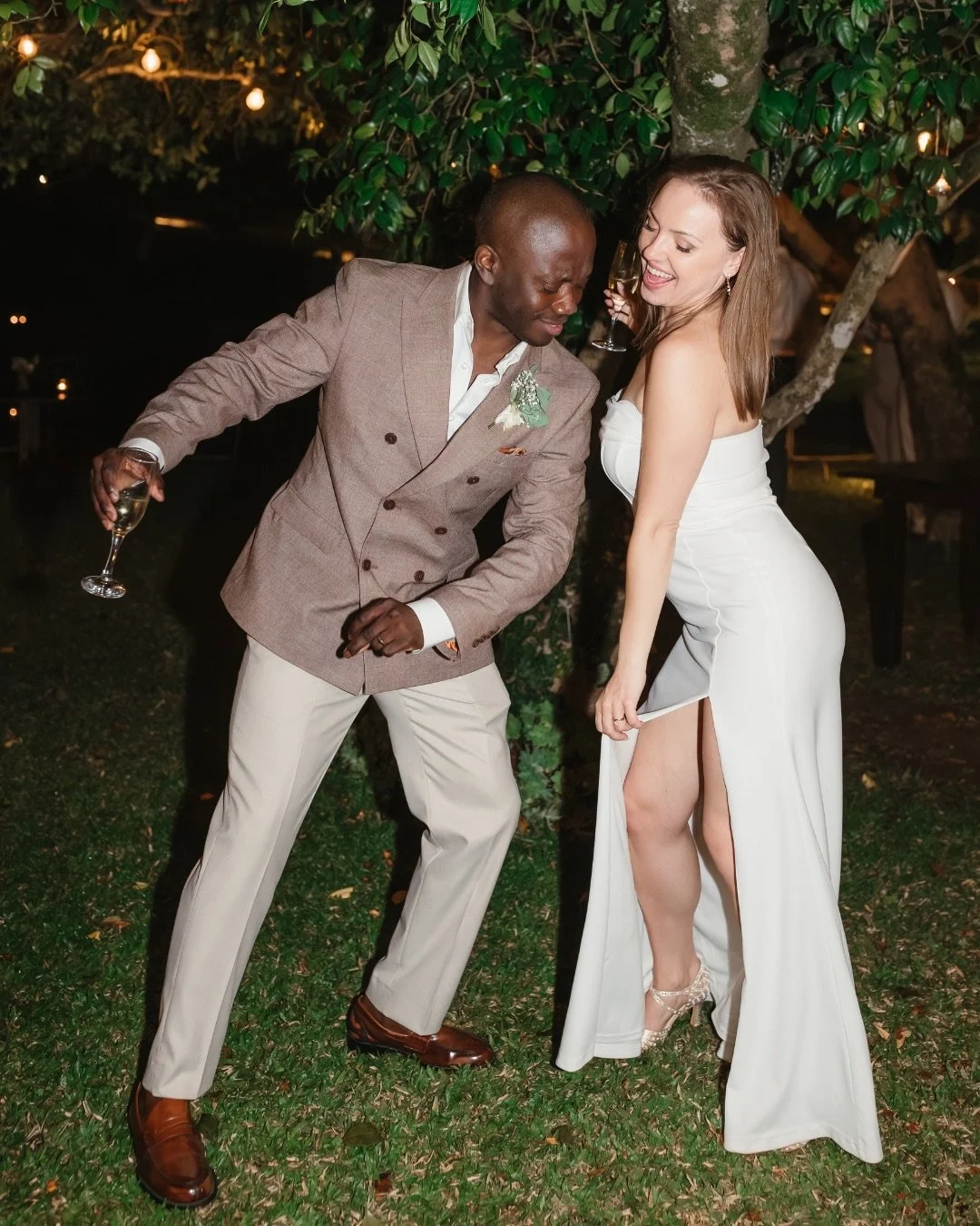 What a party &mdash; one I could relive a thousand times. Martyna &amp; Steven, all the way from Edinburgh, worked their magic. 🍾

-

Que festa &mdash; daquelas que eu poderia reviver mil vezes. A Martyna e o Steven, vindos de Edimburgo, fizeram mag