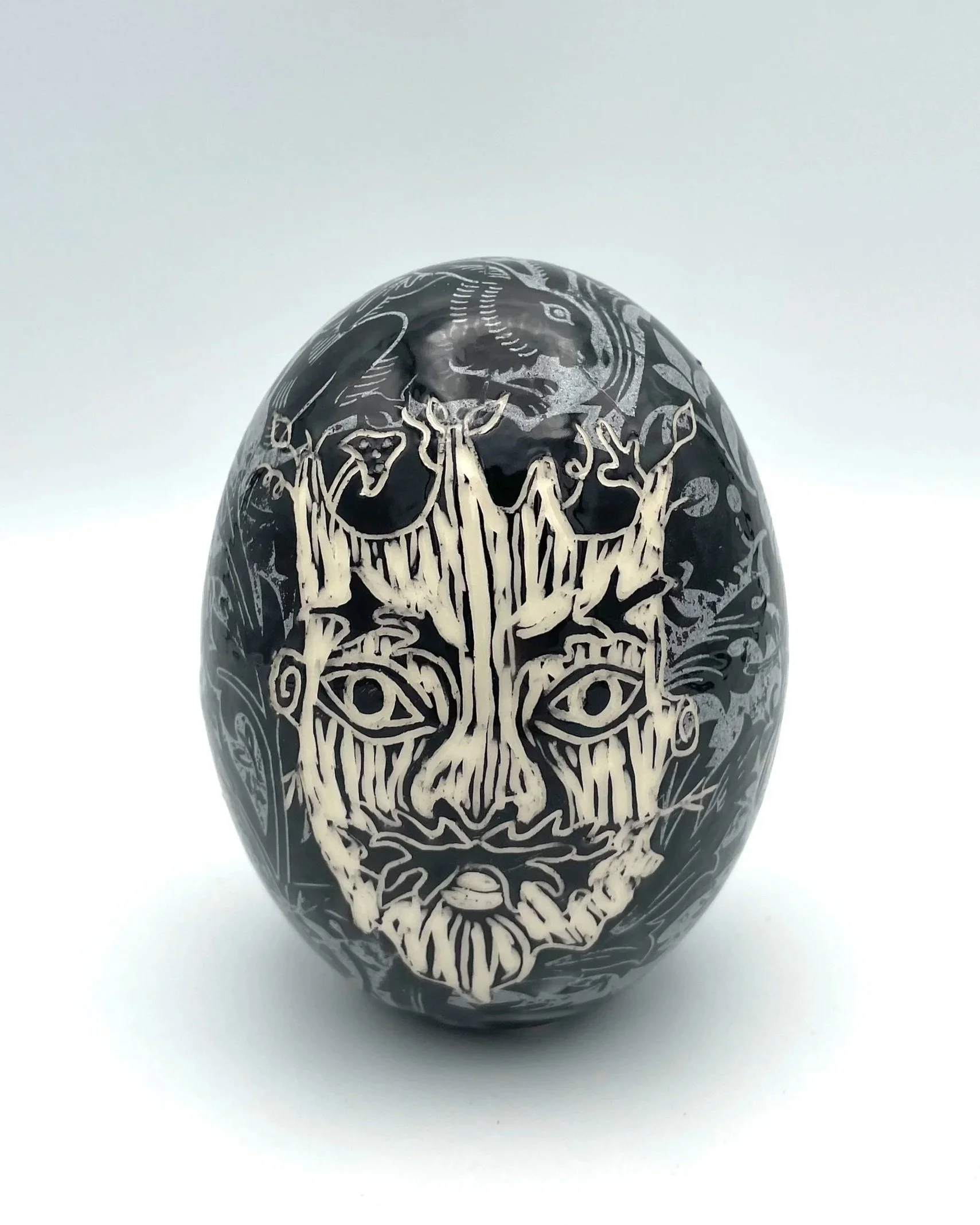 Green Knight Sgraffito Egg (back)