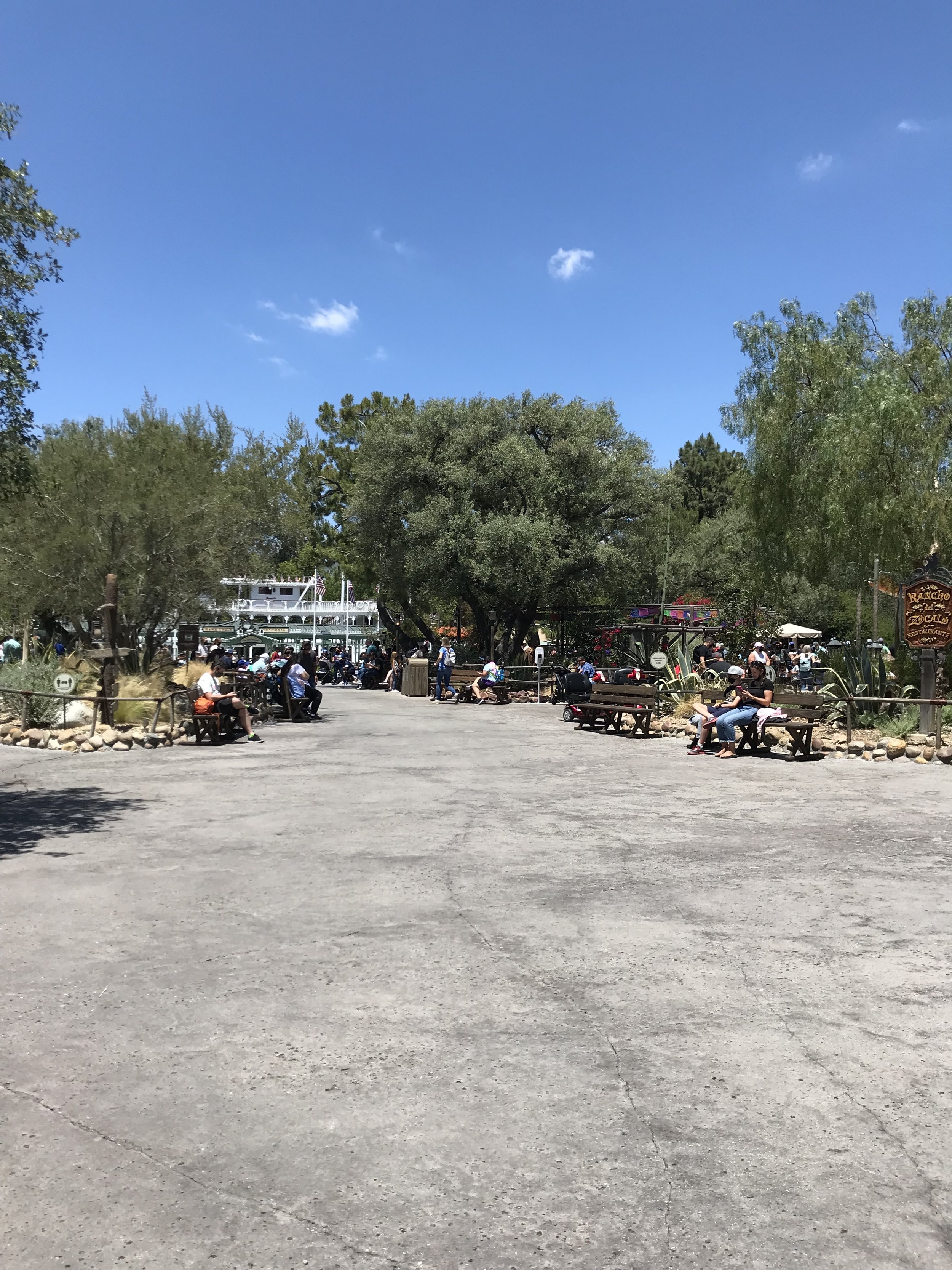  Empty walkway area near Frontierland 