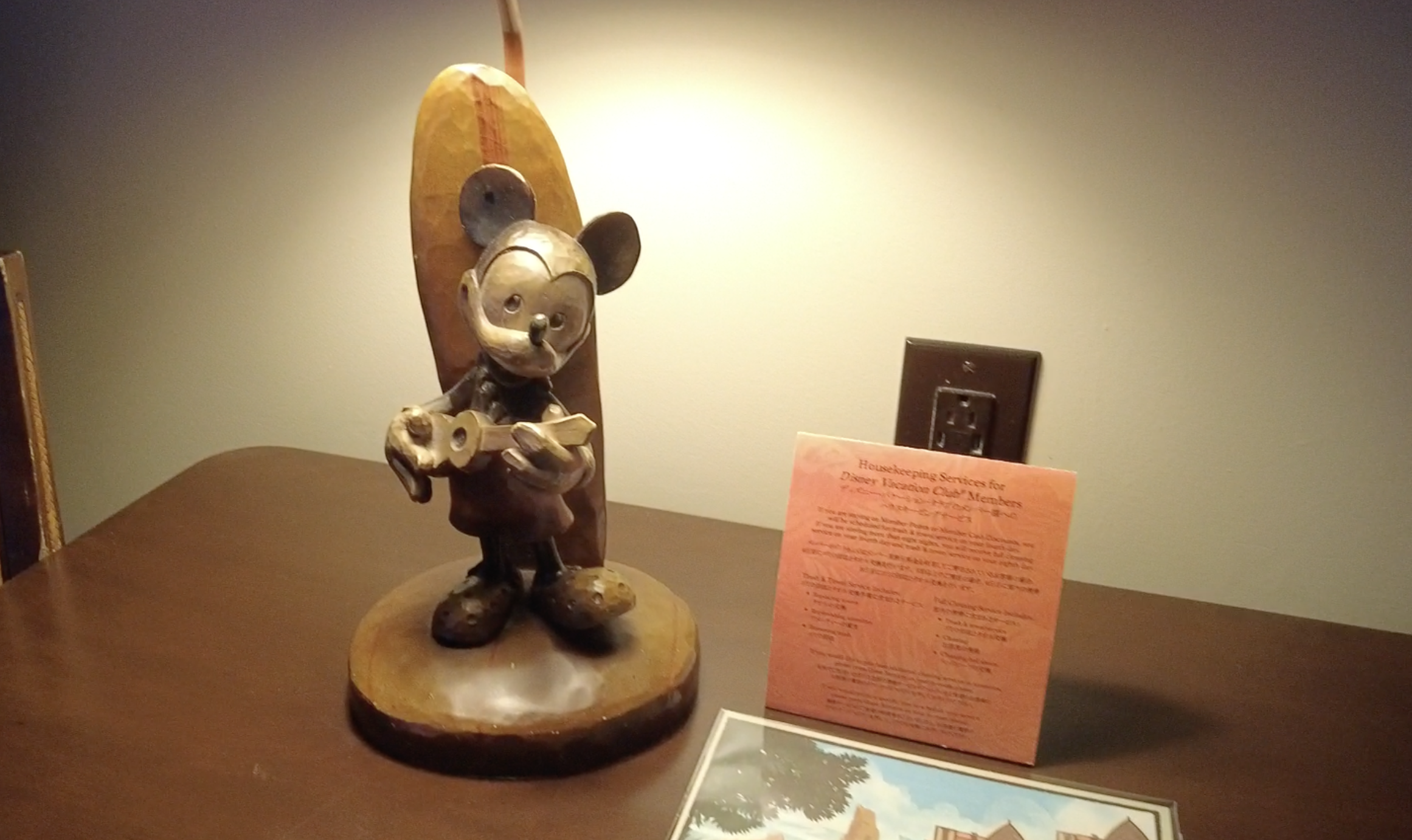  Mickey Mouse wood-carved lamp on the table in the Aulani deluxe studio 