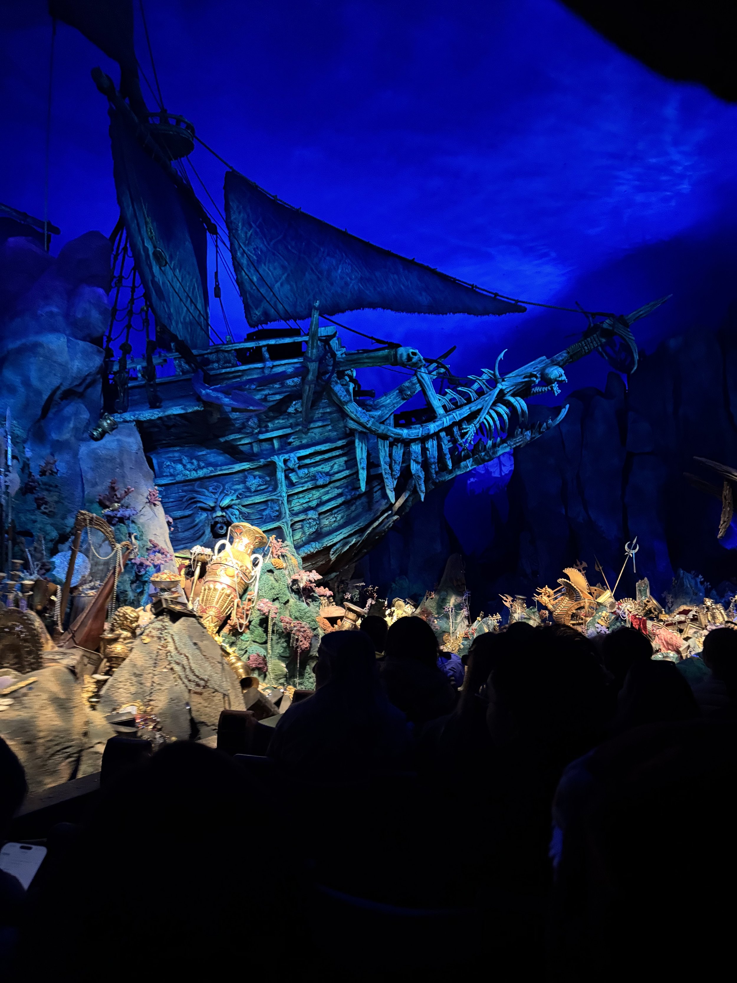  Ride decor inside Pirates of the Caribbean 