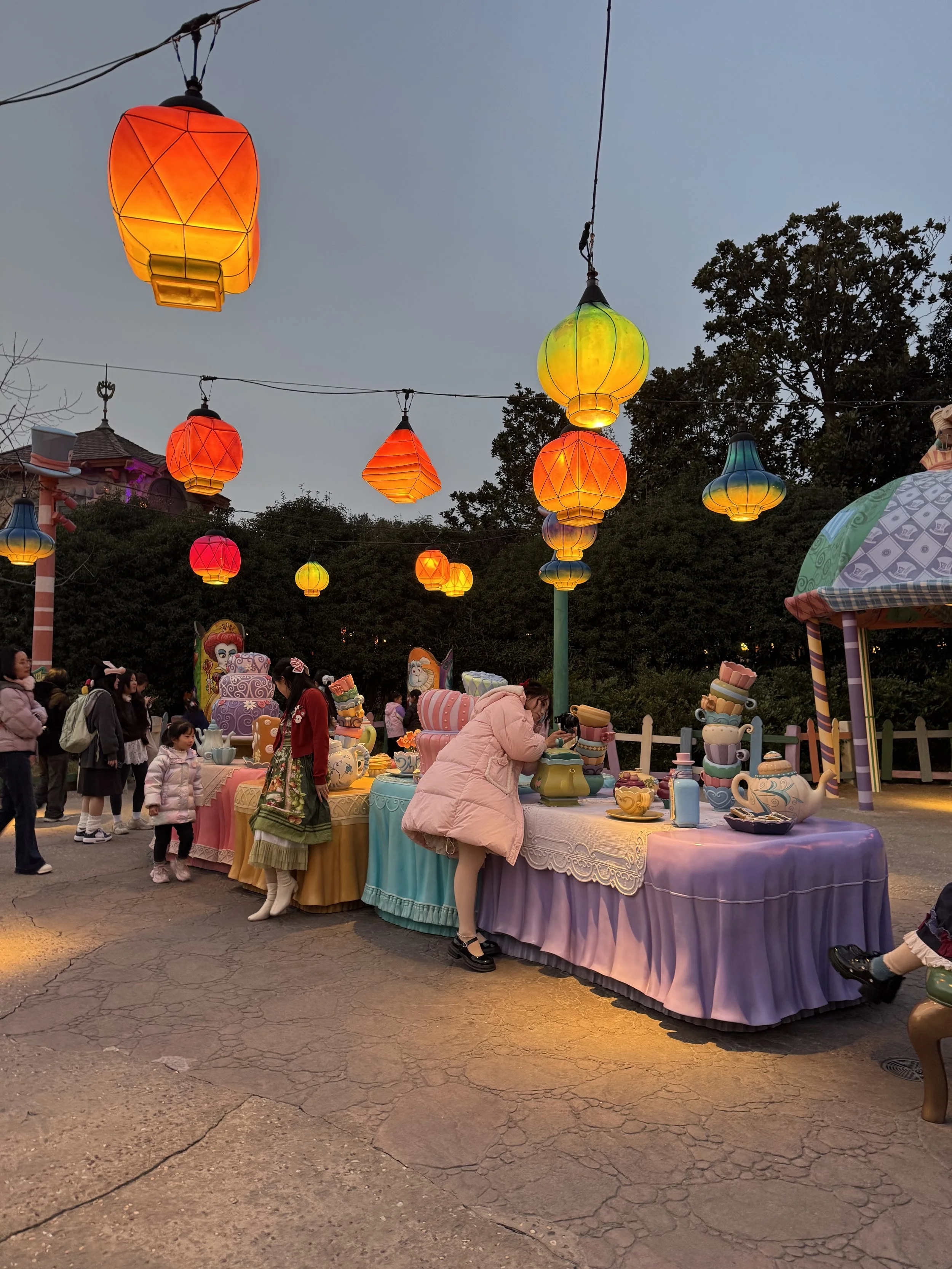  tea party table setup in the Alice in wonderland maze 