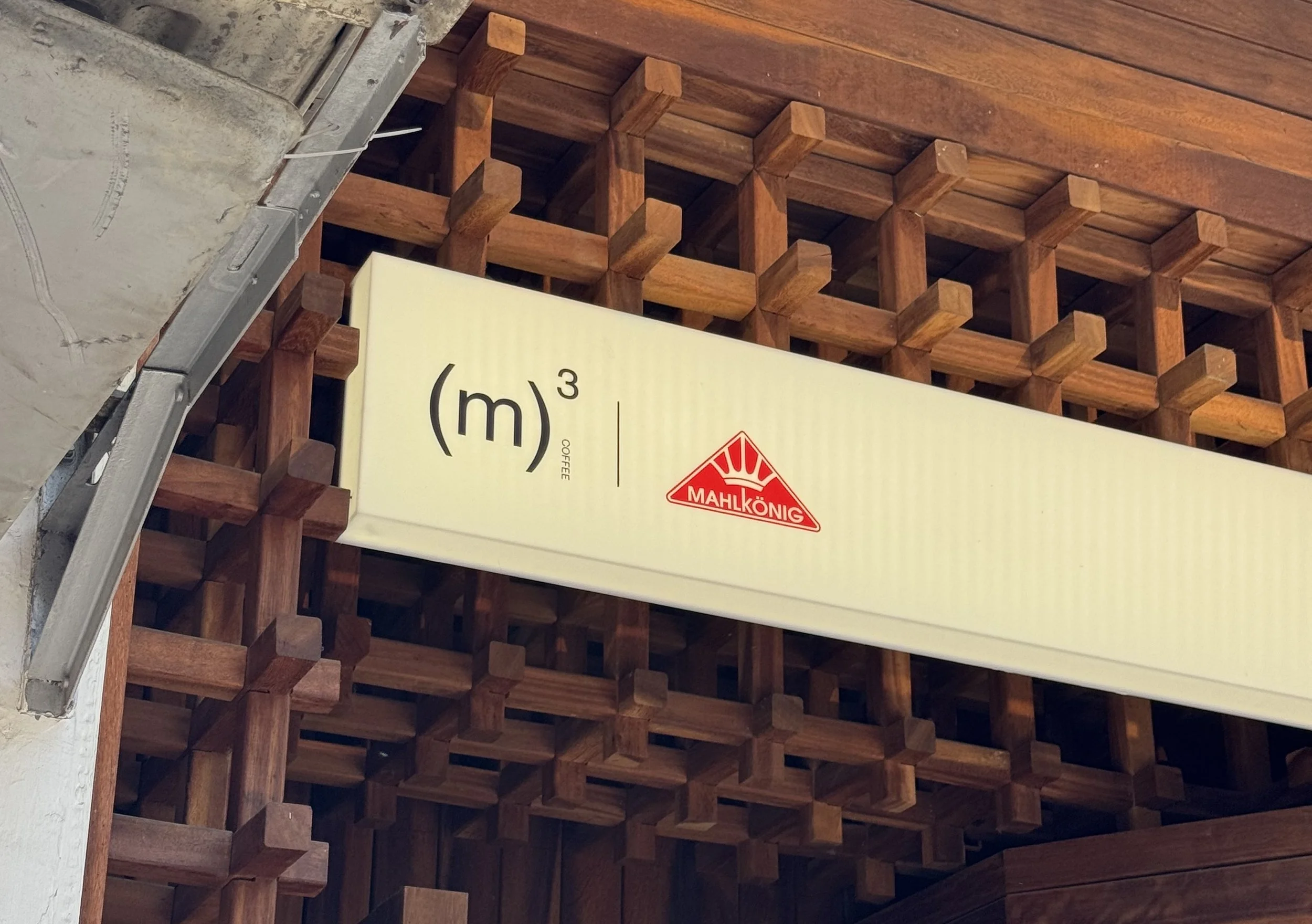 outdoor signage of cubic 3 mahlkonig