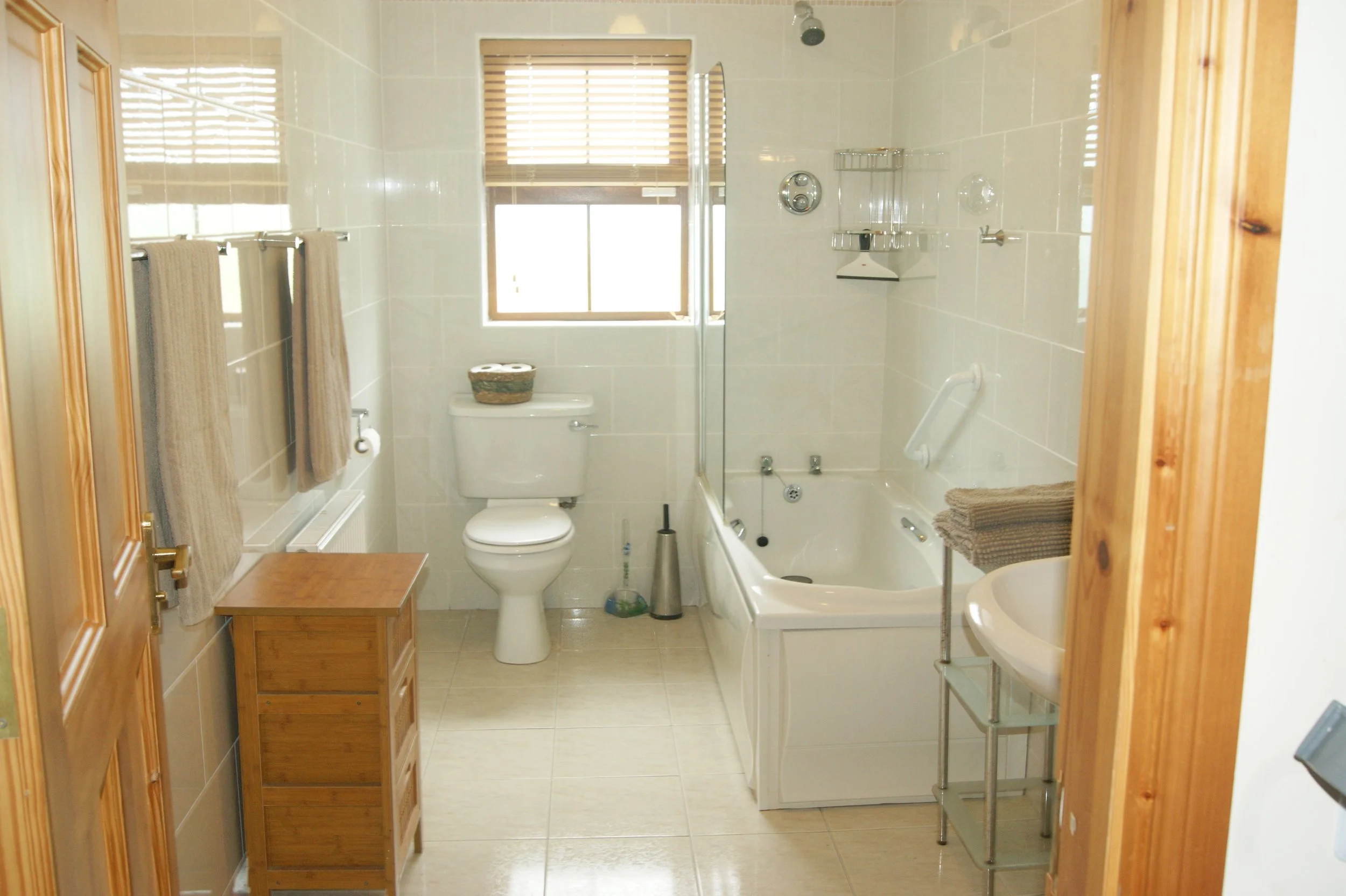 Main Bathroom