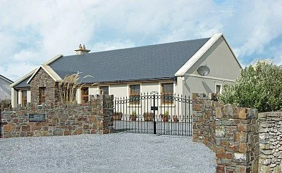 Curlew Cottage Holiday Home on the Wild Atlantic Way County Kerry Ireland