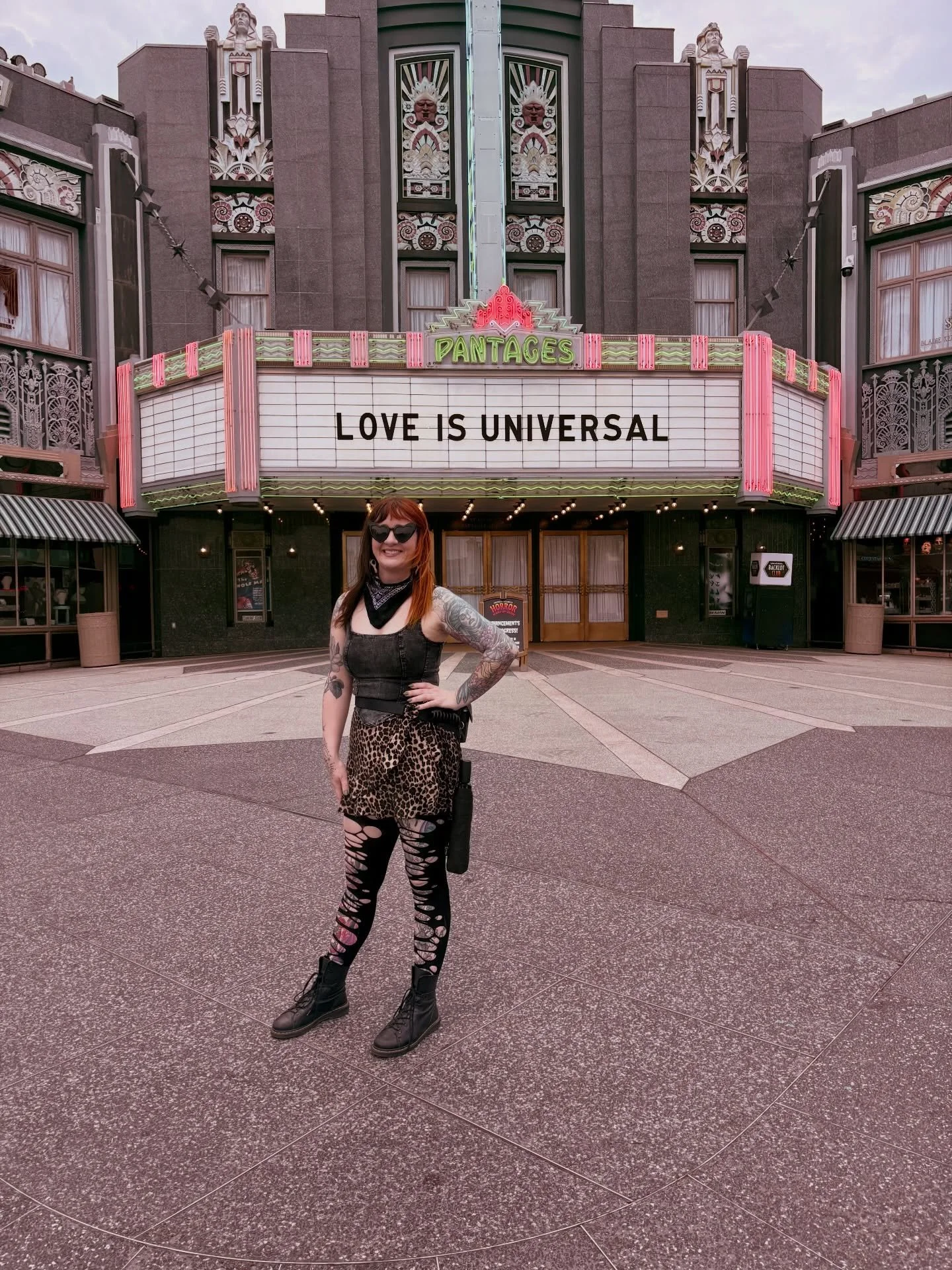 ❤️🧡💛💚💙💜

#loveisuniversal #universalstudios #universalorlando #acepride #asexualpride