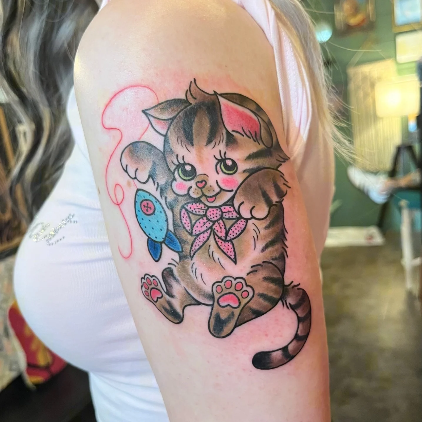 This was their first tattoo and it was based off of a drawing they made of their cat 🥹
I&rsquo;ve been really loving all the pet portrait type requests I&rsquo;ve been getting! 💕 

📍 @torchandcrowntattoo 
🔗 booking form link in bio 
📓 available 