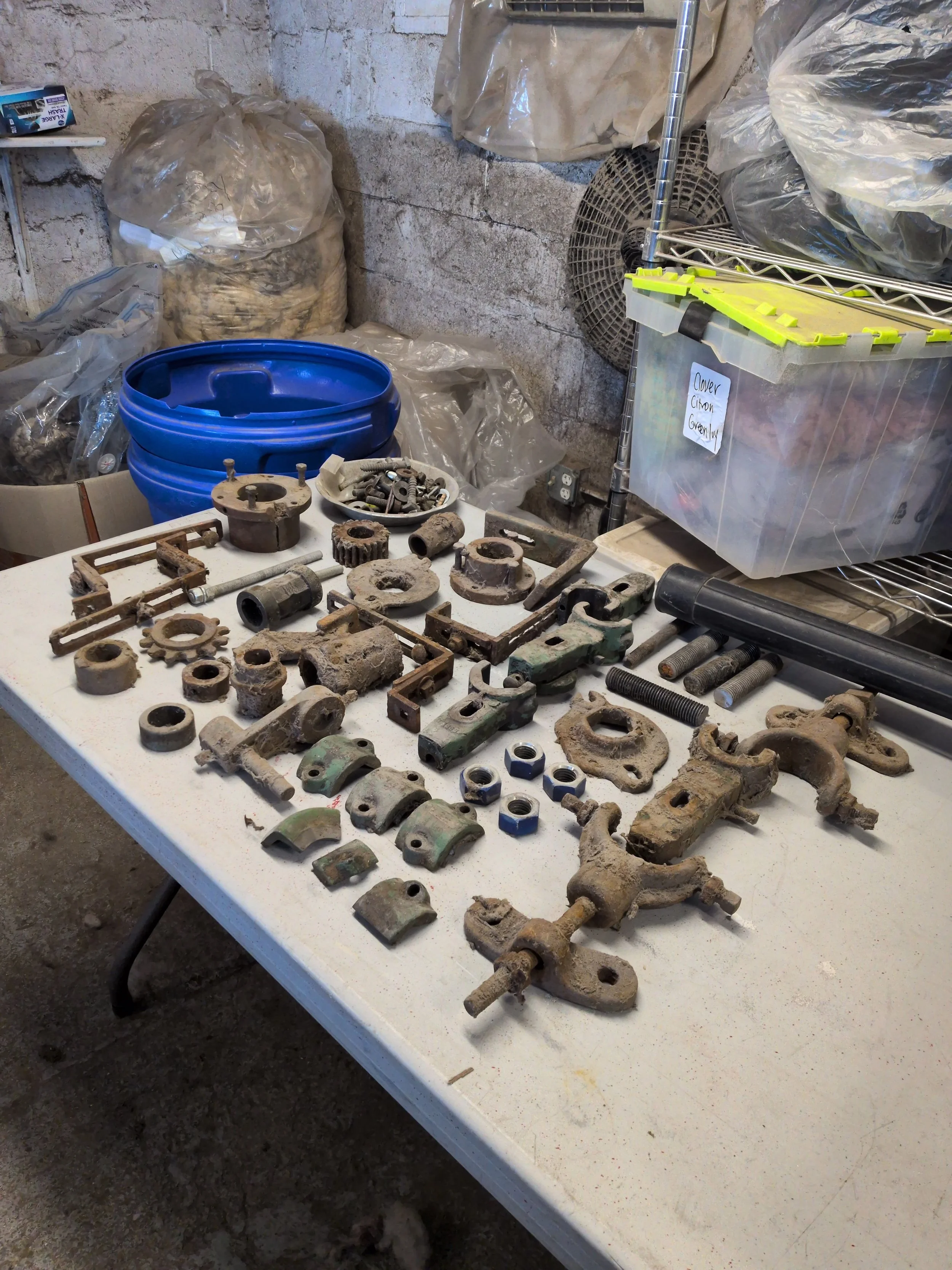 Parts for the carder