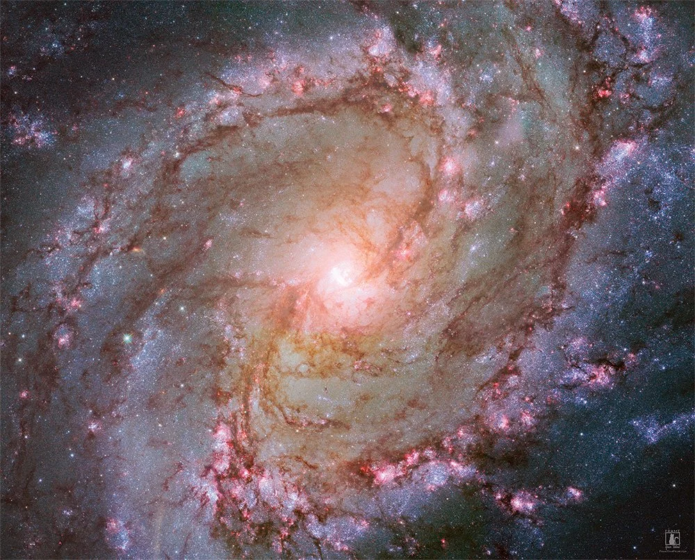 “Endless Inward” | Source: NASA / ESA / Hubble Space Telescope