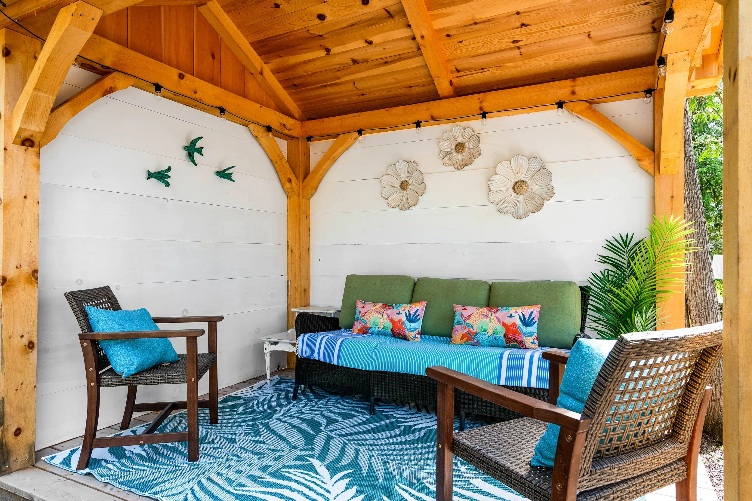 Sauble Beach Cottages 2025 Web (6).jpg