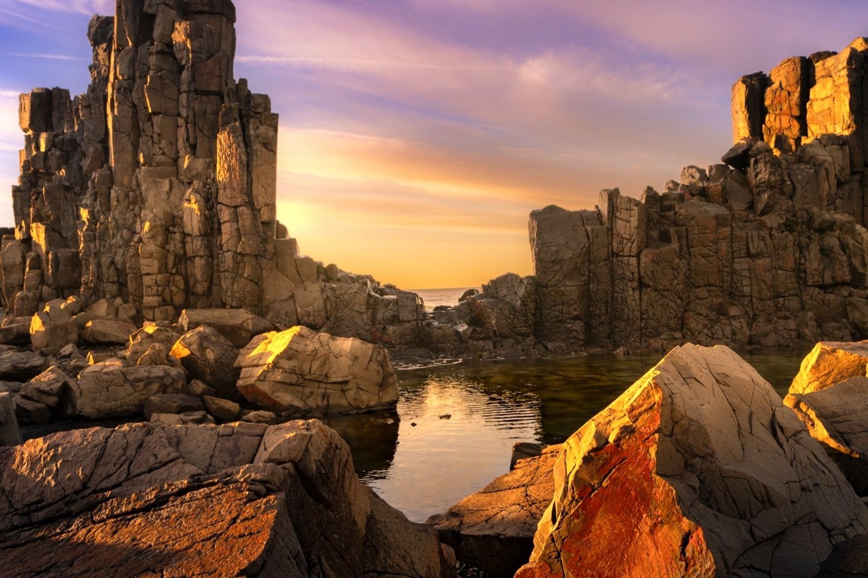 Kiama%2BSunrise%2Bon%2BRock%2BPond.jpg