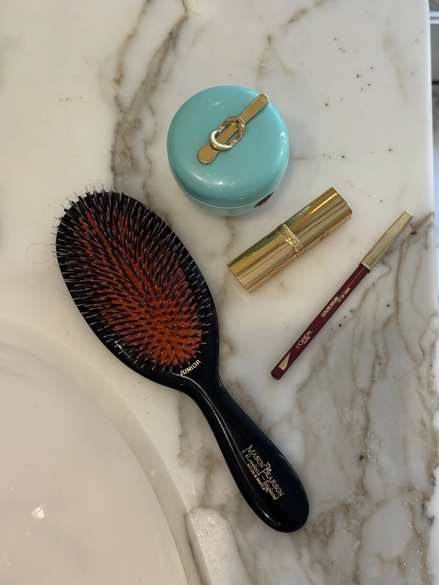 little bit of life lately 💄