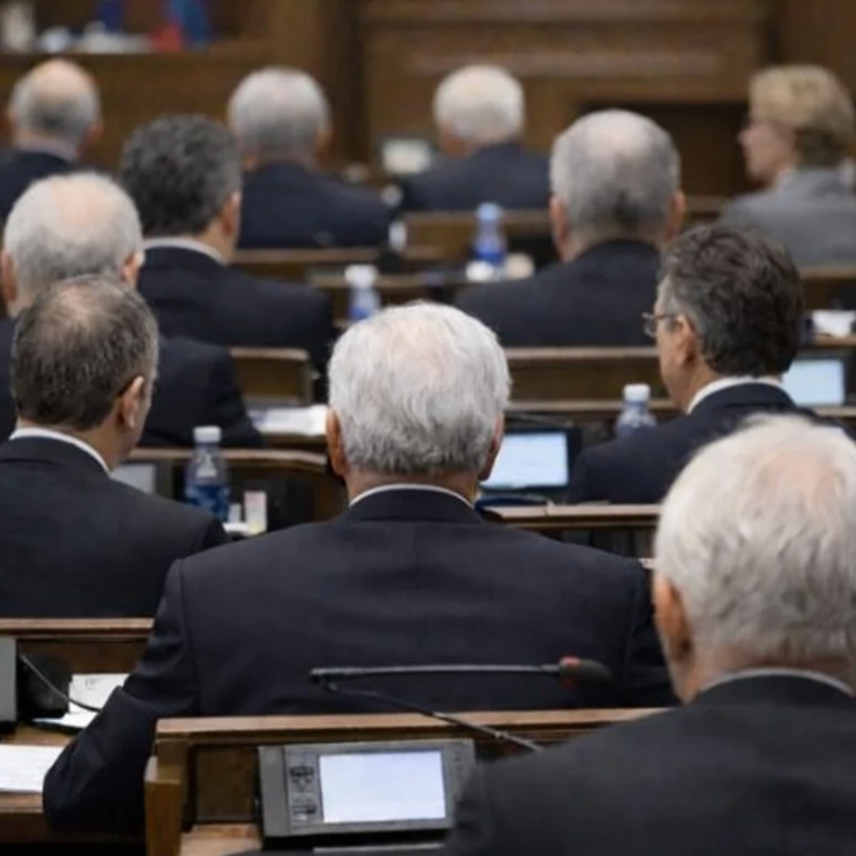 Graue Haare weg von der Spitze