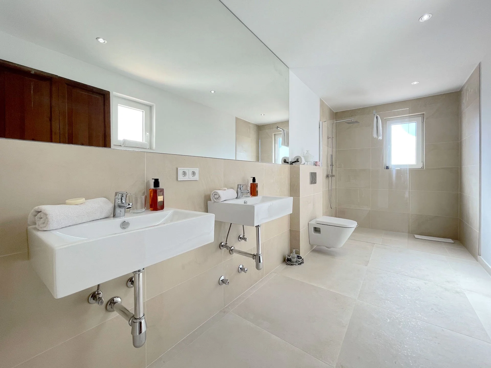immobilien und designermöbel und bley.design.jpg
