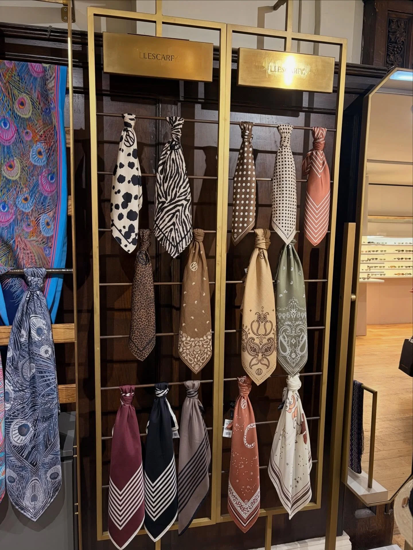 A little glimpse into the week: @le.scarf new display @libertylondon , @byalona AW26 collection meeting, good food, good drinks, baby cuddles and plenty of orders taken 🤎✨

Thank you for keeping us so busy and for supporting Jolene - we never take i
