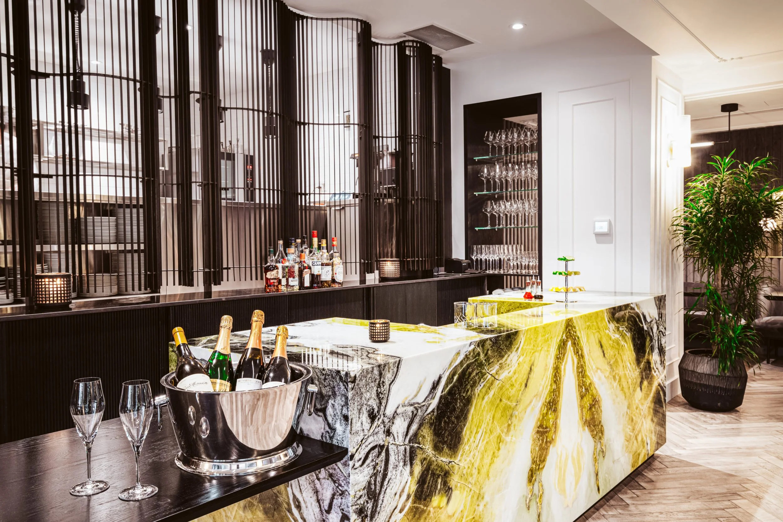 Salon-Bar-Shot-3-Hi-Res-scaled.jpg