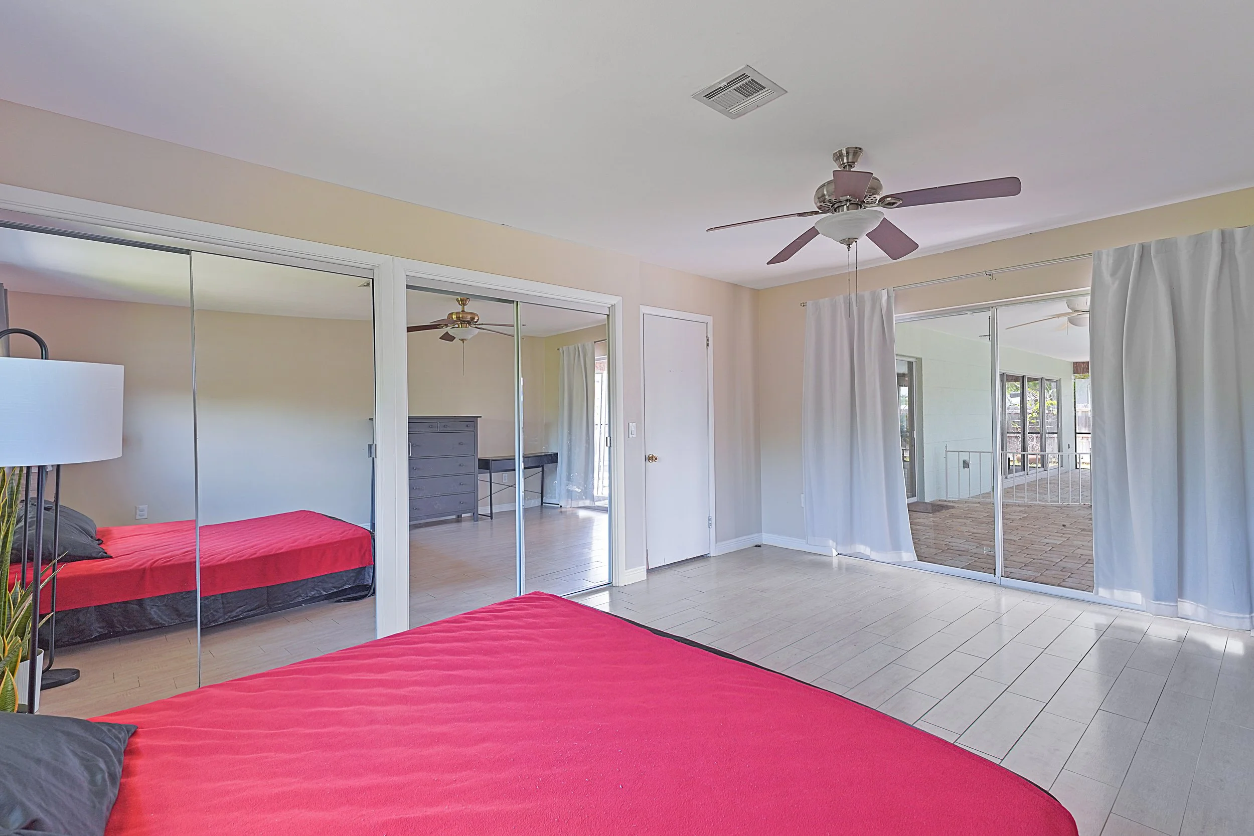 S. 2nd Bedroom 2 (P).jpg
