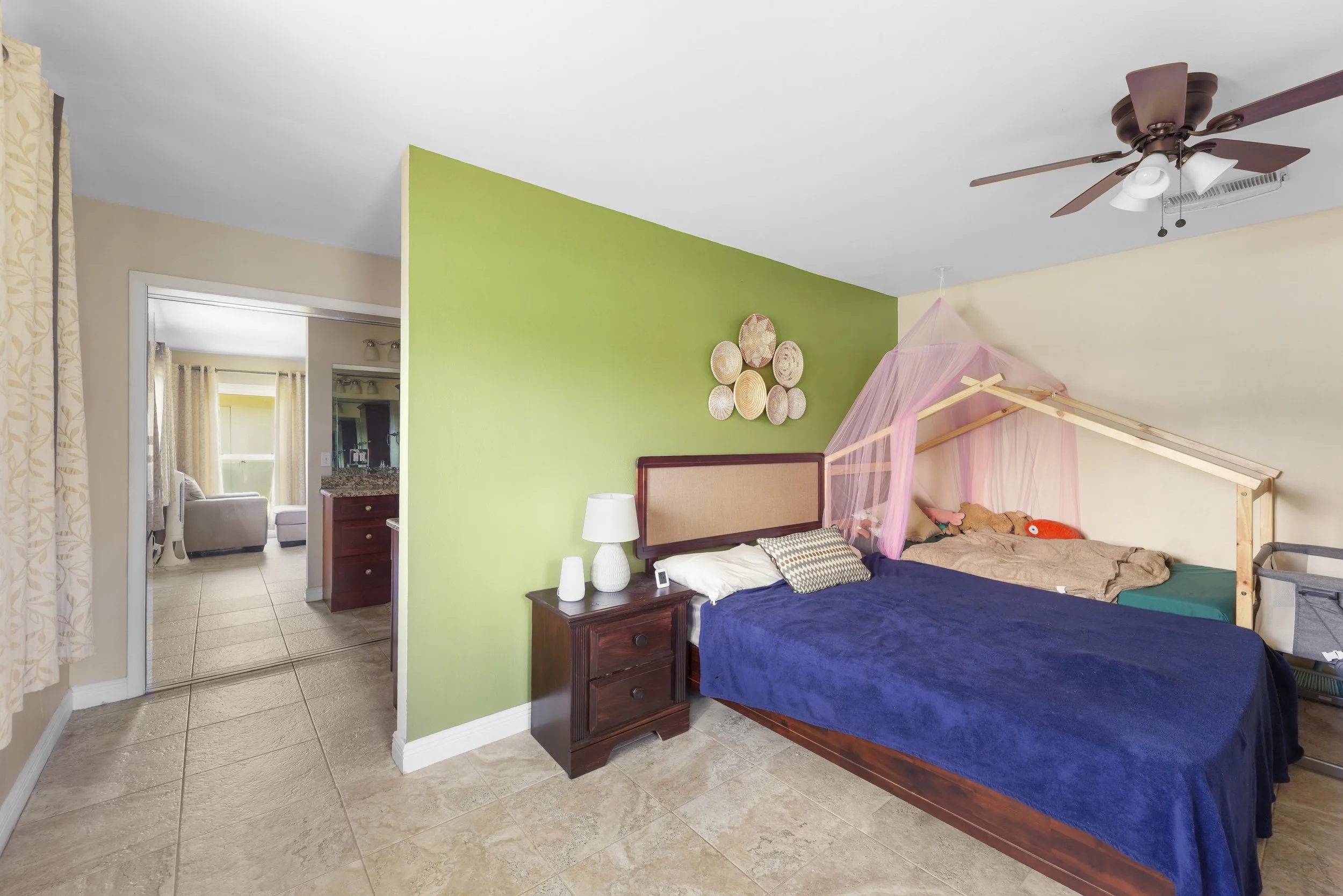 V. Master Bedroom 2.jpg