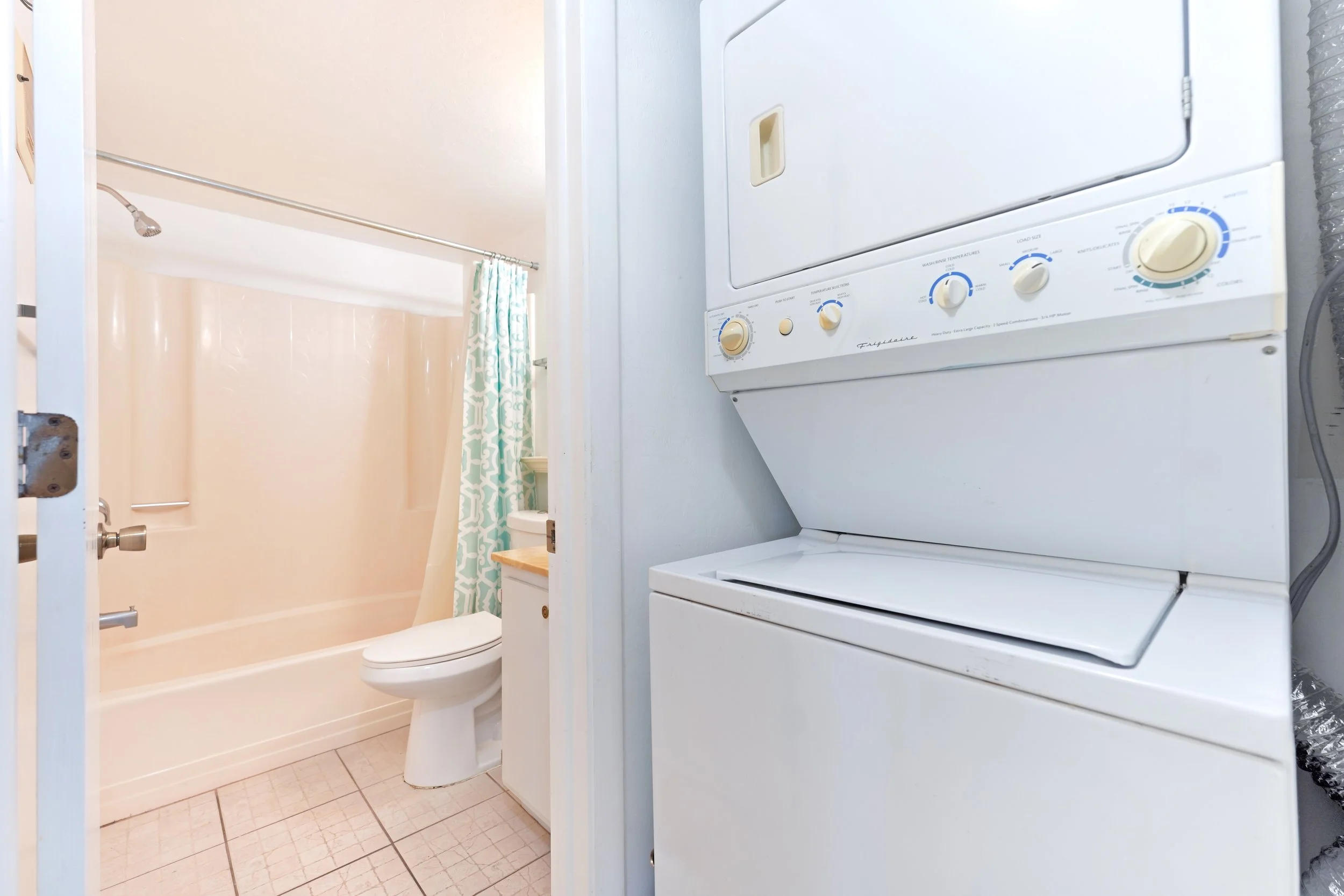 N. Laudry  2nd Bathroom.jpg