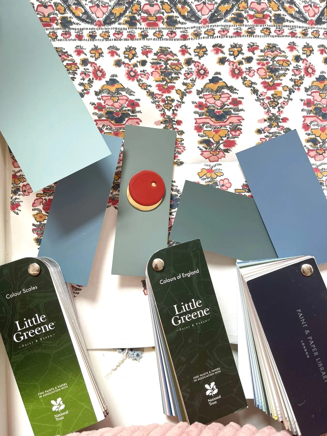 1.+Charlotte+Stuart+Interiors+colour+samples+.jpg