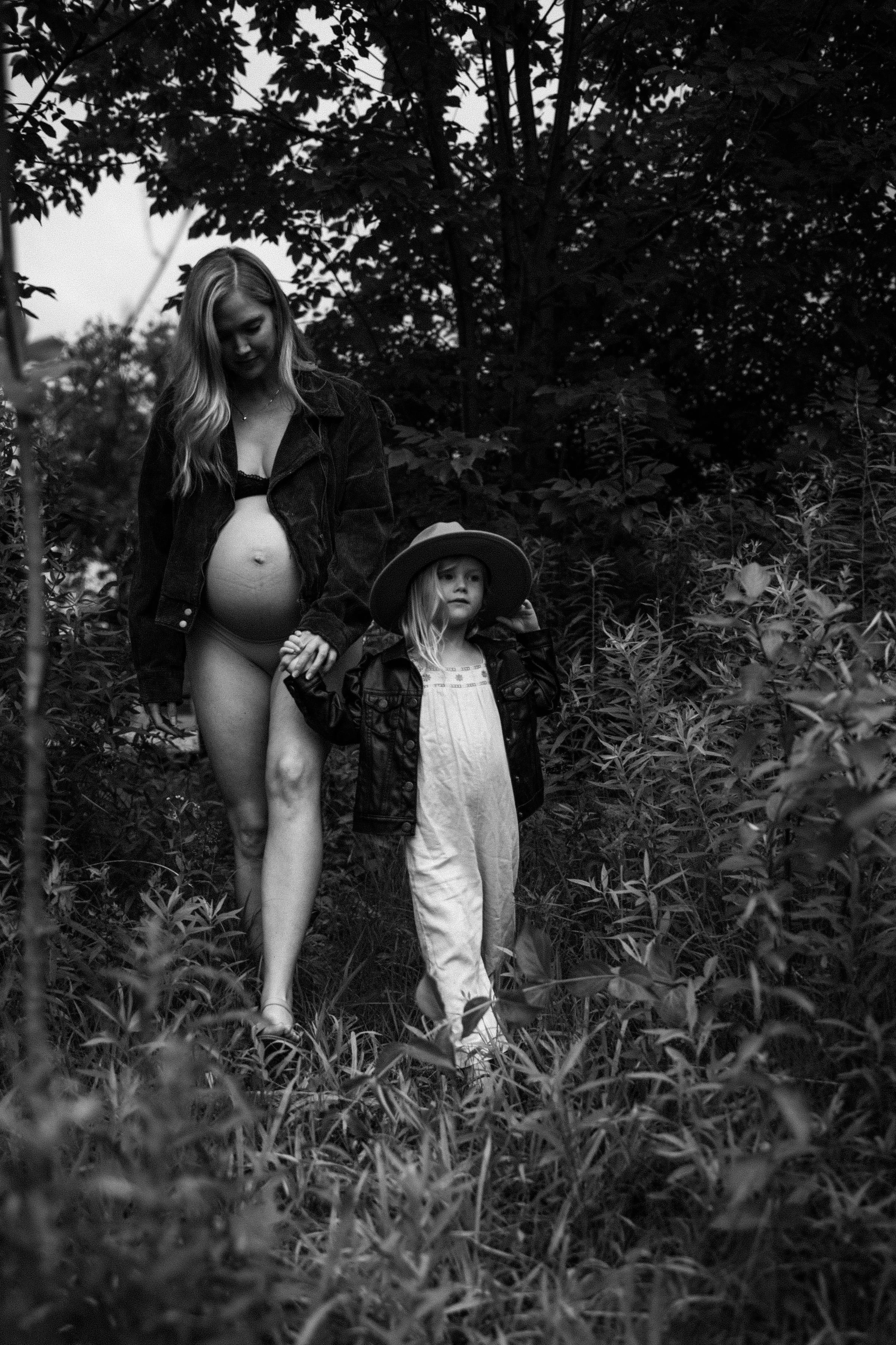 WanderingMediaCo_Maternity'24-7 1.02.30 PM.jpg