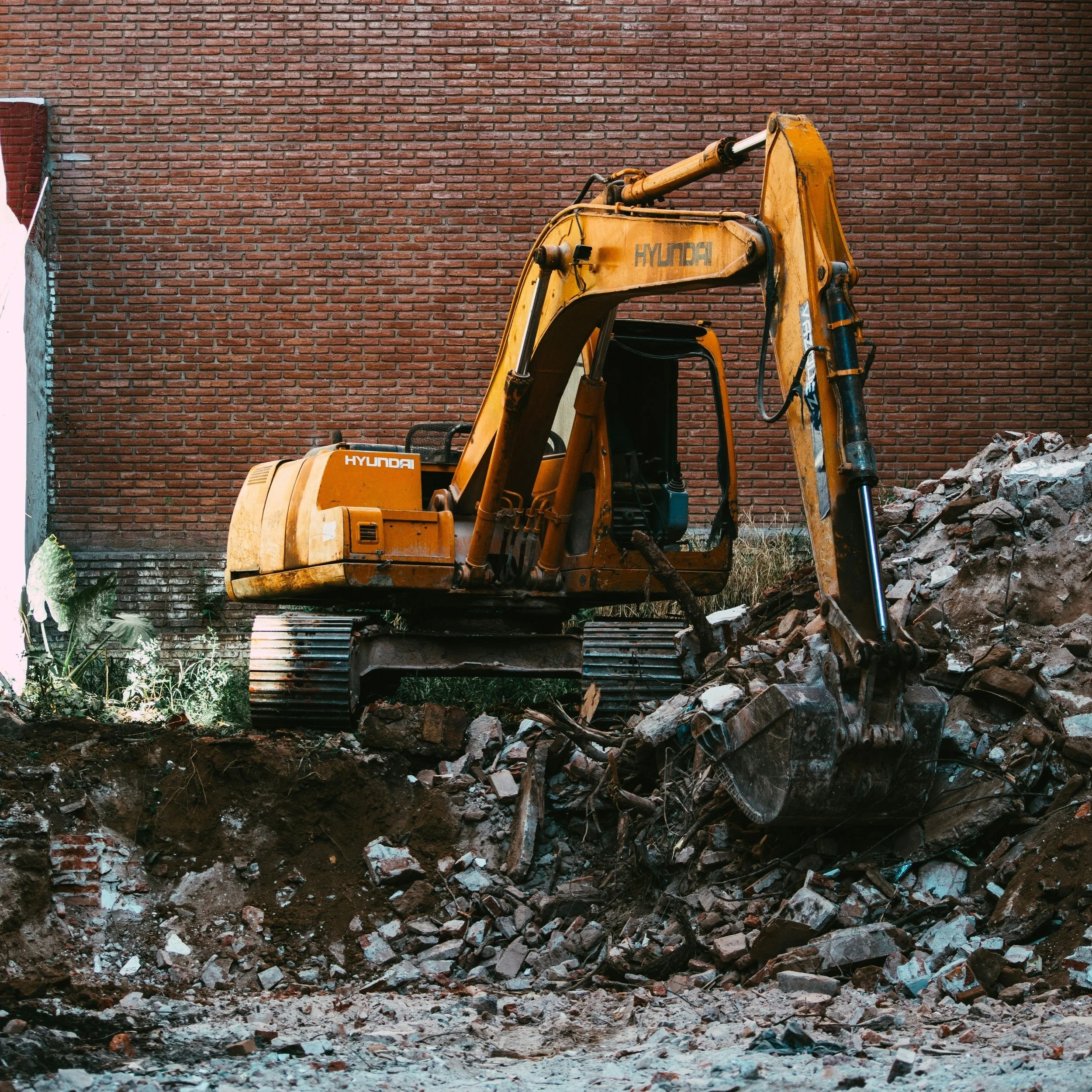8 Essential Tips for Commercial Demolition Projects