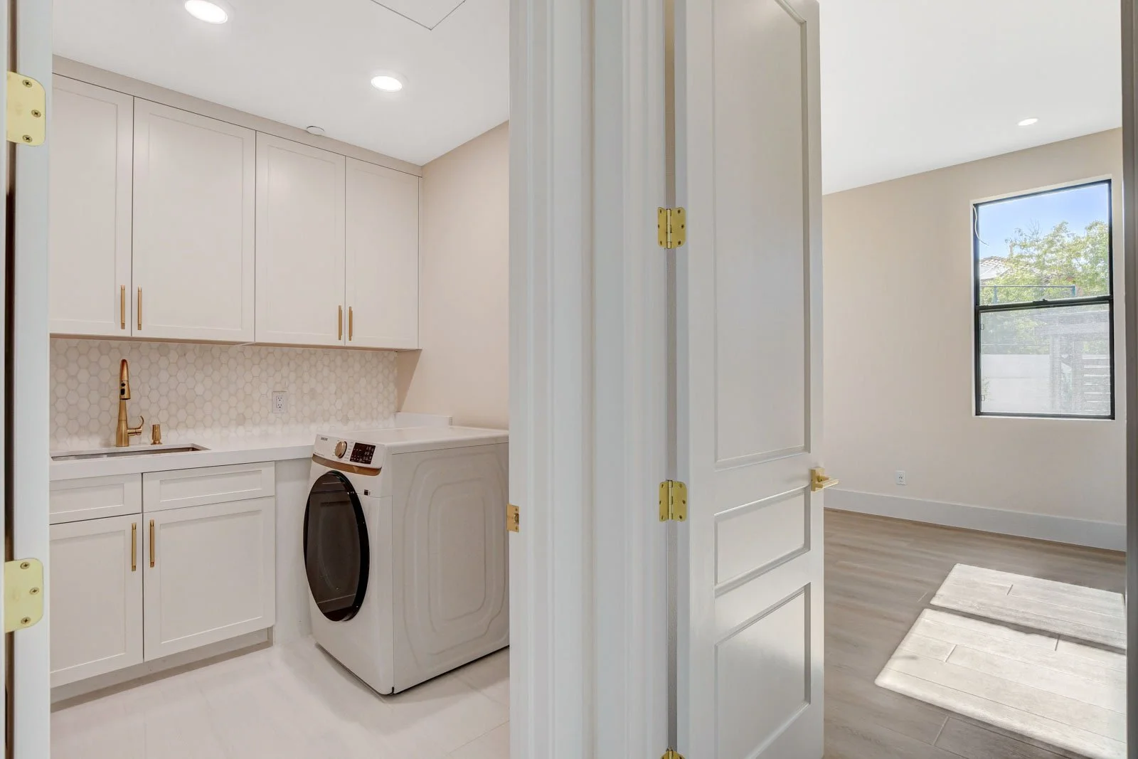 8765-Hickam-Ave_60.jpg
