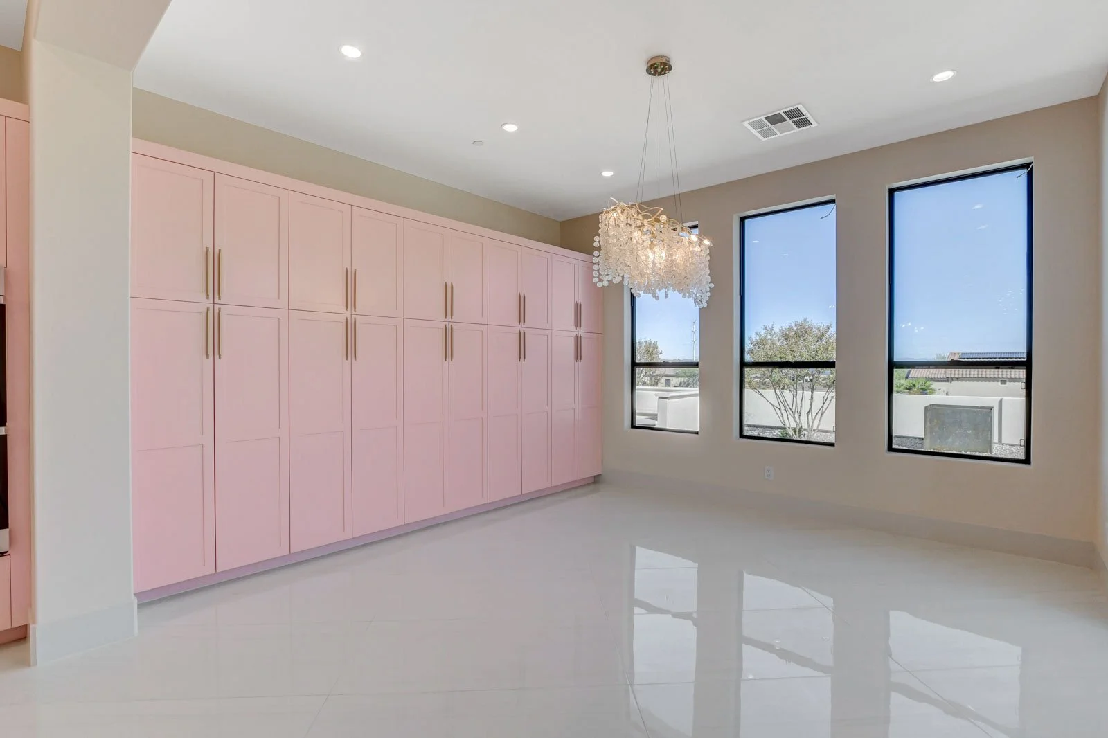 8765-Hickam-Ave_22.jpg