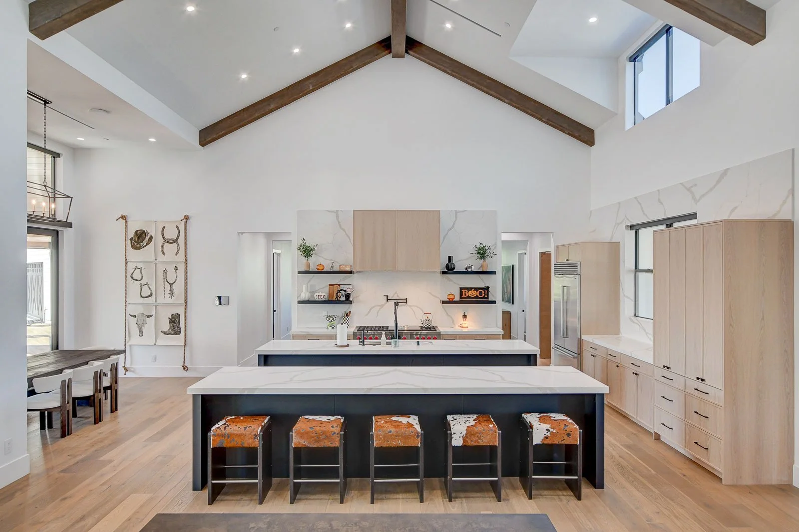 7315-La-Madre-Way-Interior_10.jpg