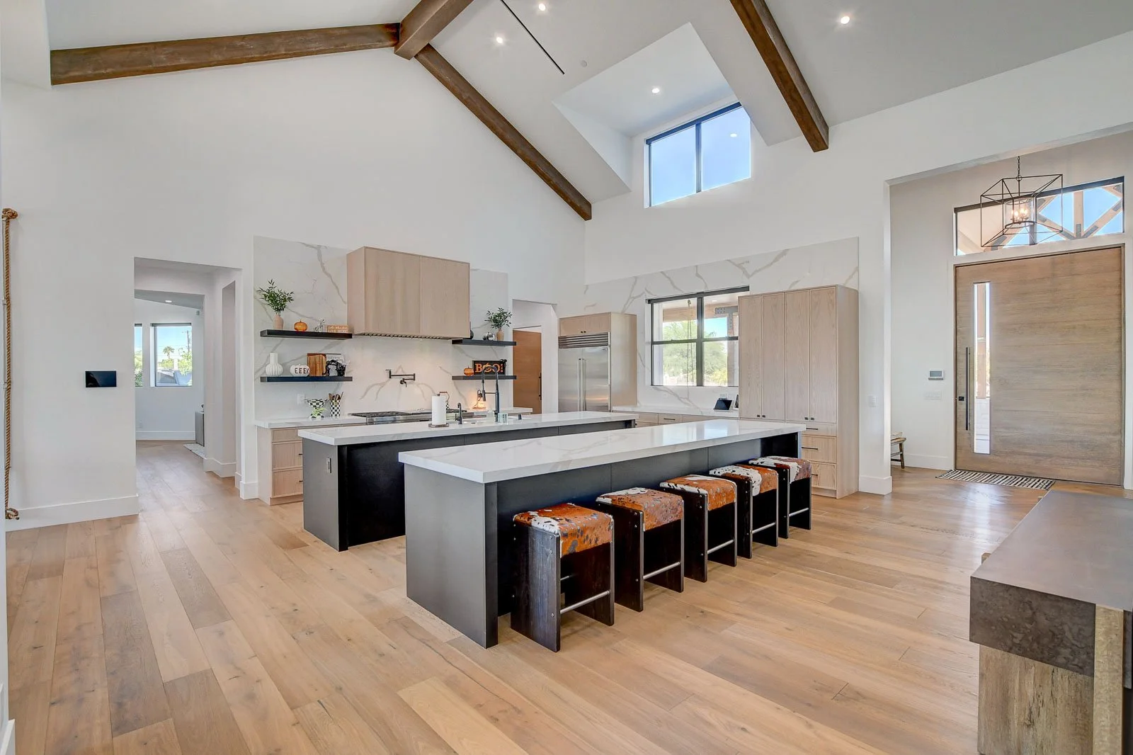 7315-La-Madre-Way-Interior_06.jpg