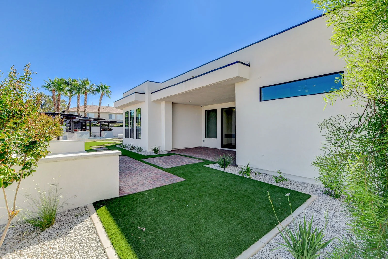 8765-Hickam-Ave_66.jpg