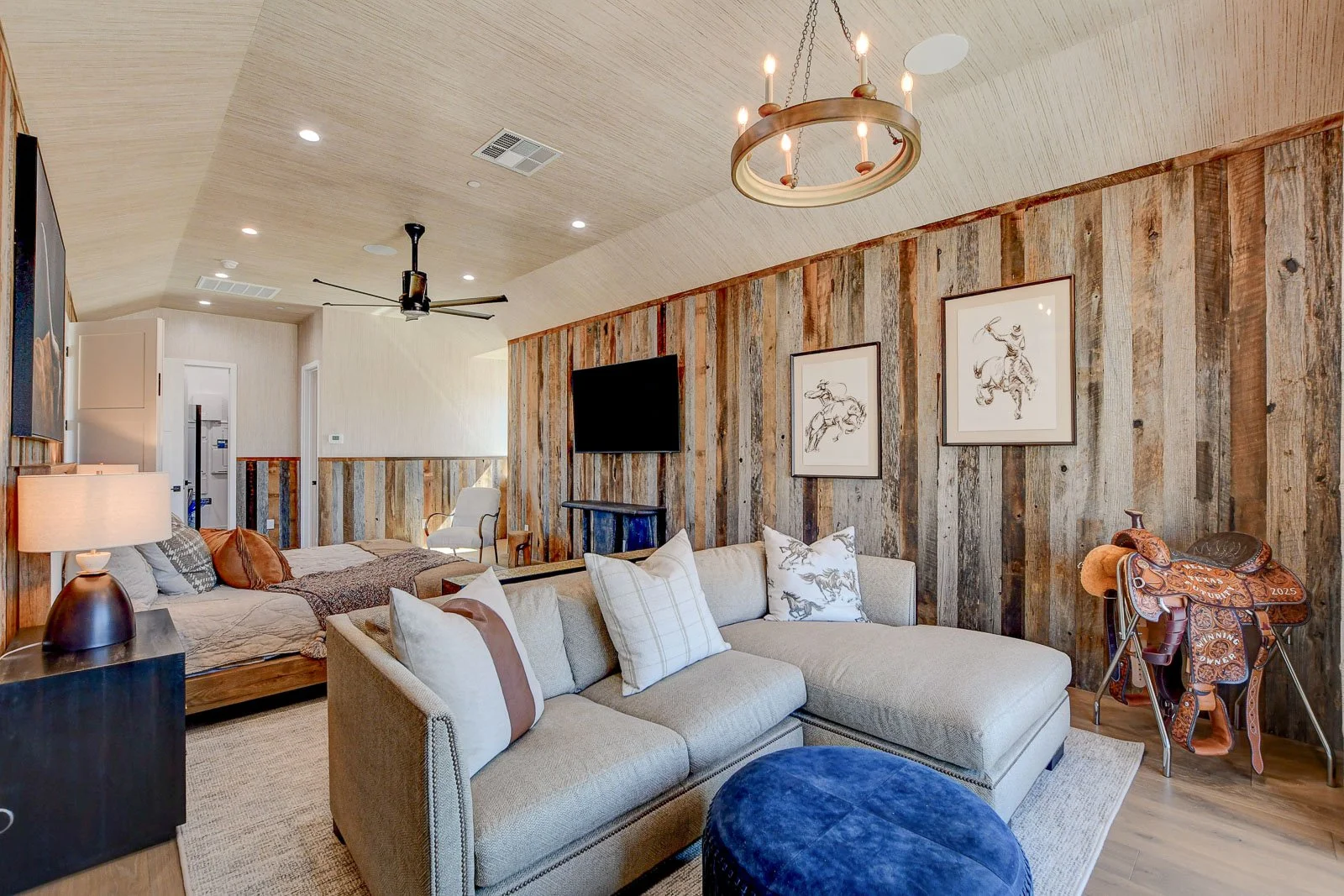 7315-La-Madre-Way-Interior_33.jpg