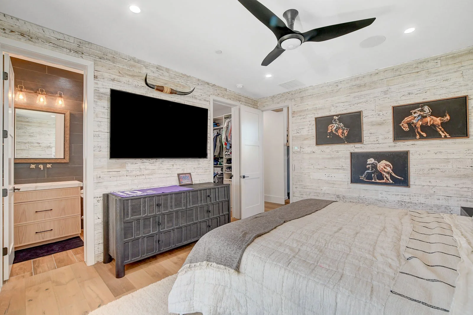 7315-La-Madre-Way-Interior_40.jpg