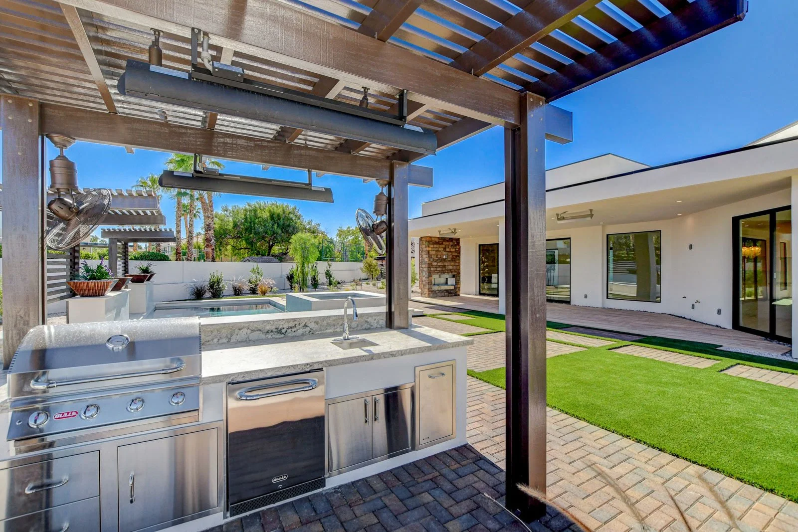 8765-Hickam-Ave_74.jpg