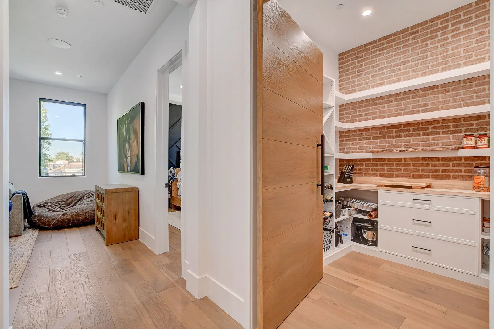 7315-La-Madre-Way-Interior_22.jpg