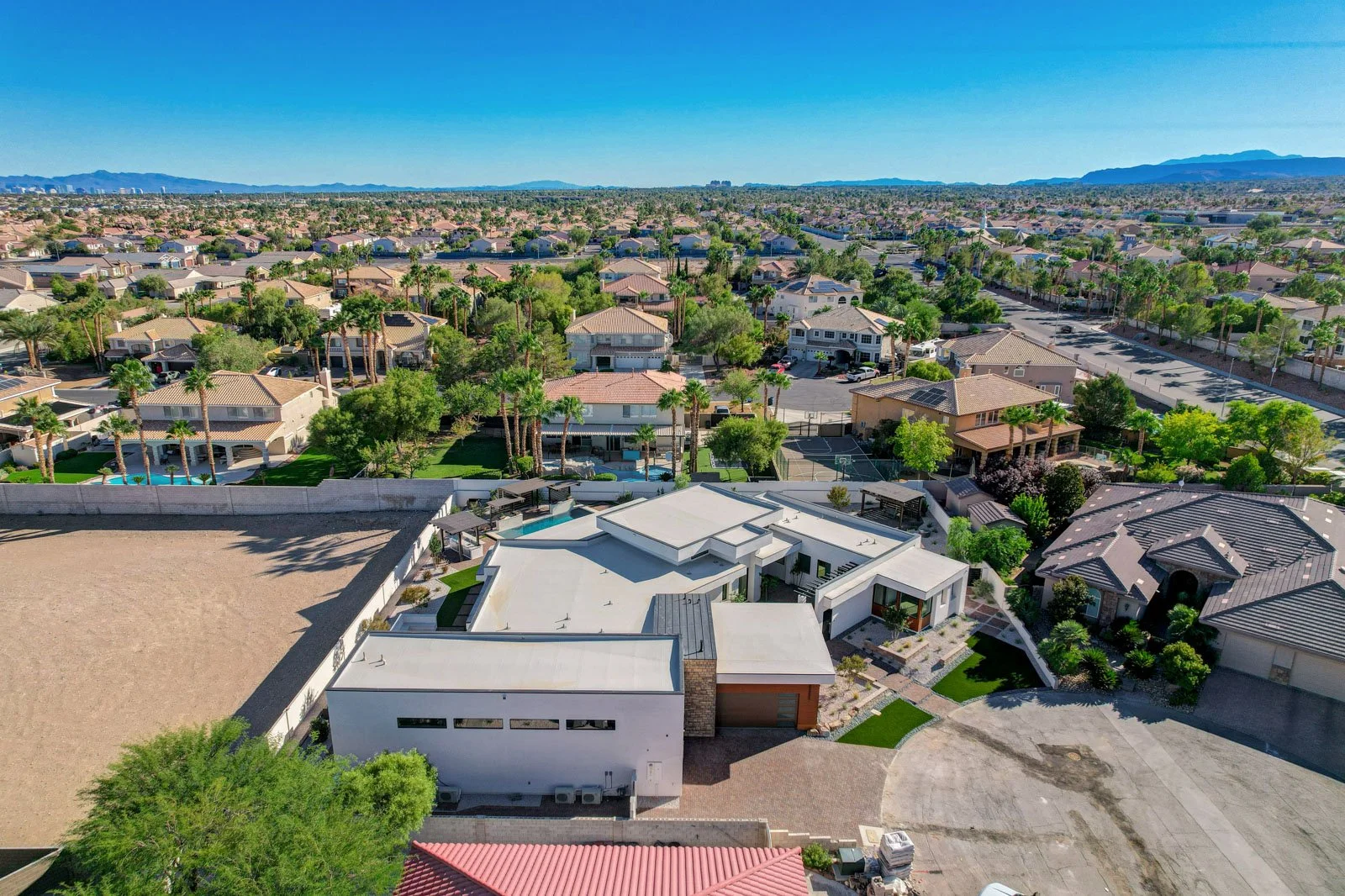 8765-Hickam-Ave_120.jpg