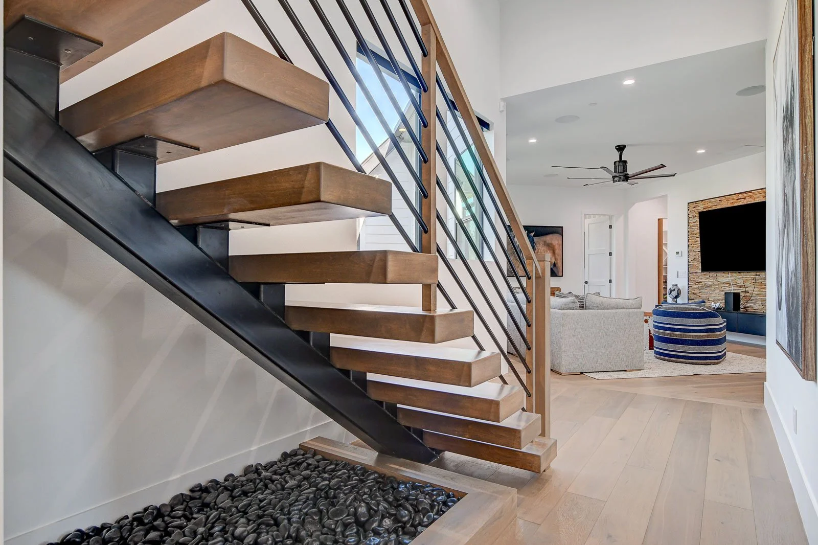 7315-La-Madre-Way-Interior_29.jpg