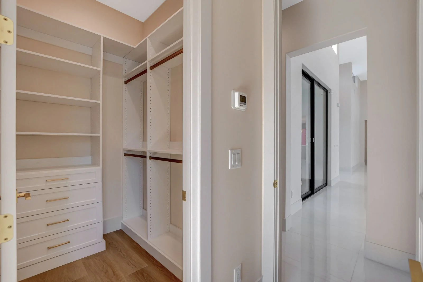 8765-Hickam-Ave_29.jpg