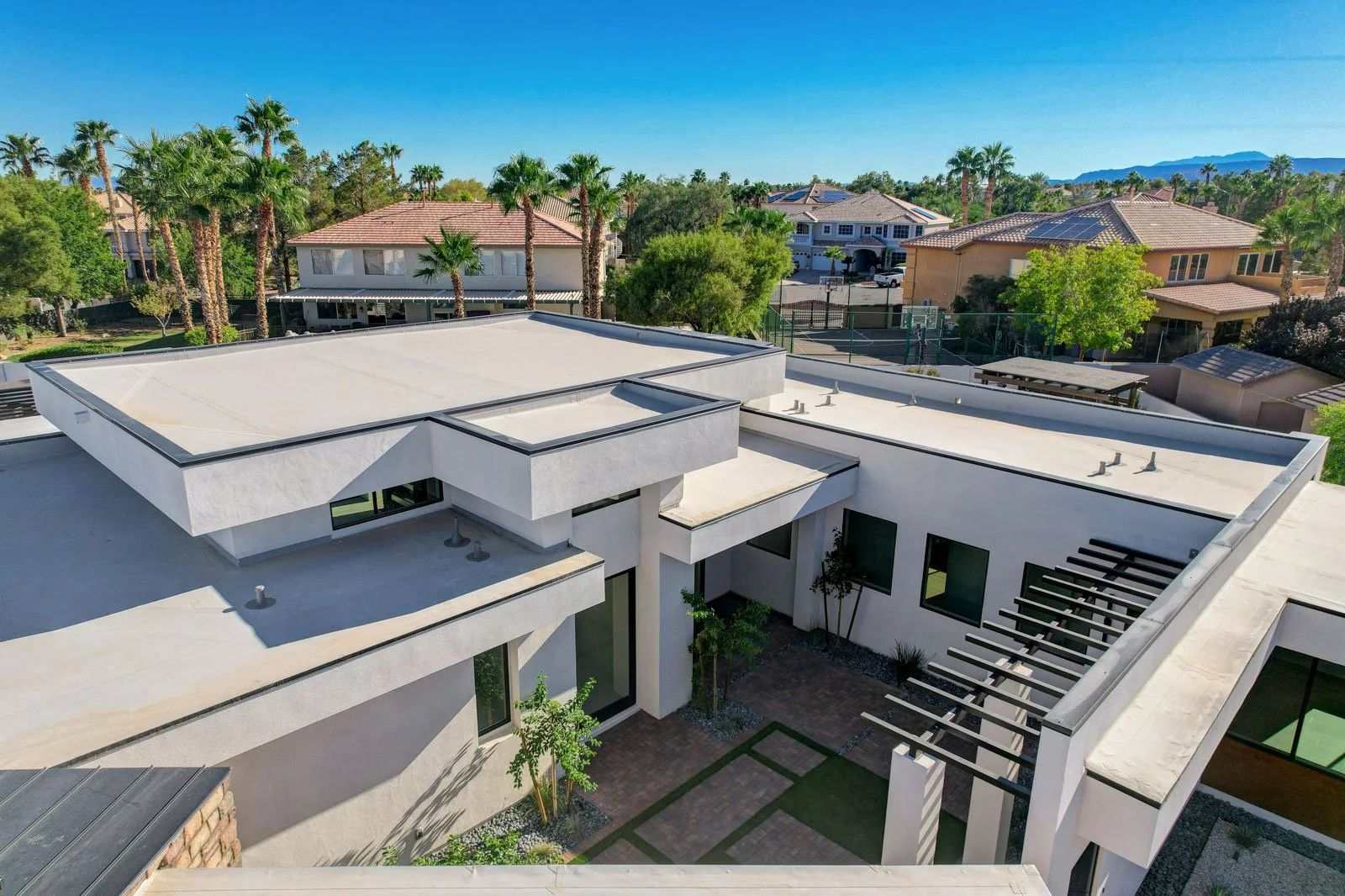 8765-Hickam-Ave_92.jpg