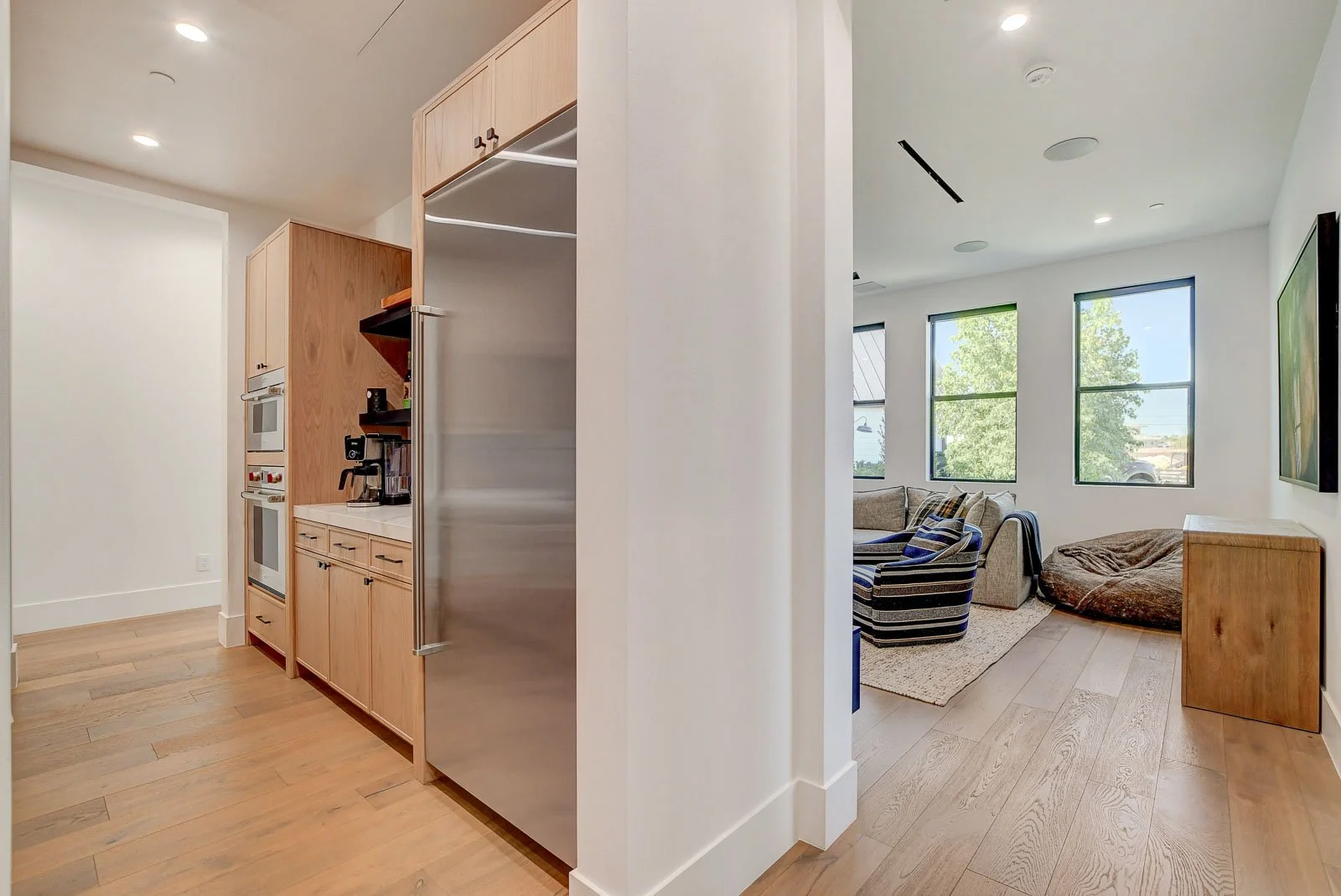 7315-La-Madre-Way-Interior_21.jpg