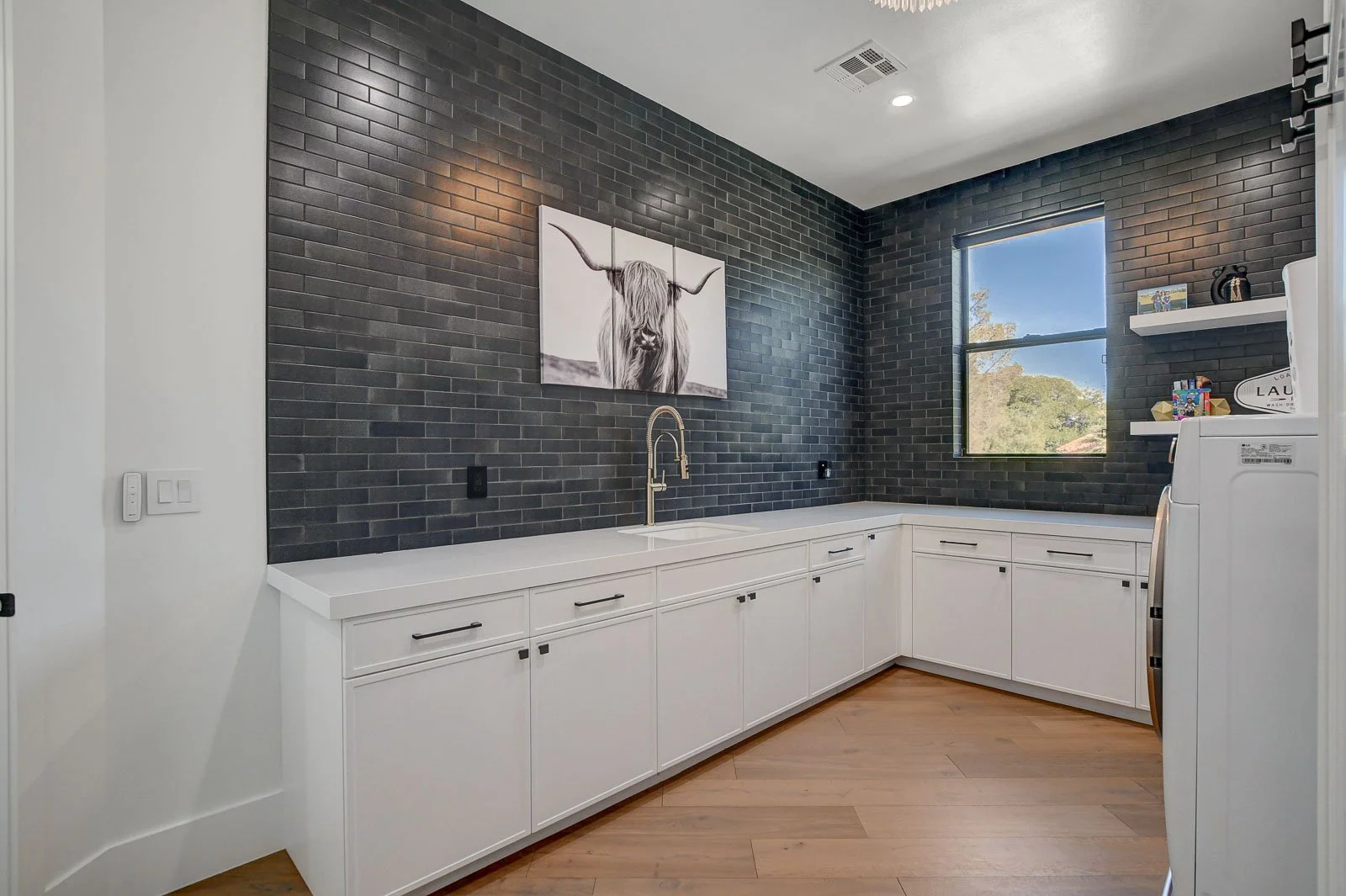 7315-La-Madre-Way-Interior_58.jpg